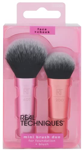 REAL TECHNIQUES Mini Foundation and Blush Brush Duo for Travel and On-The-Go Application