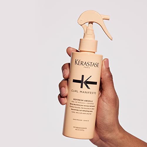 Kérastase Curl Manifesto Curl Reactivating Spray for In-between Washes 9