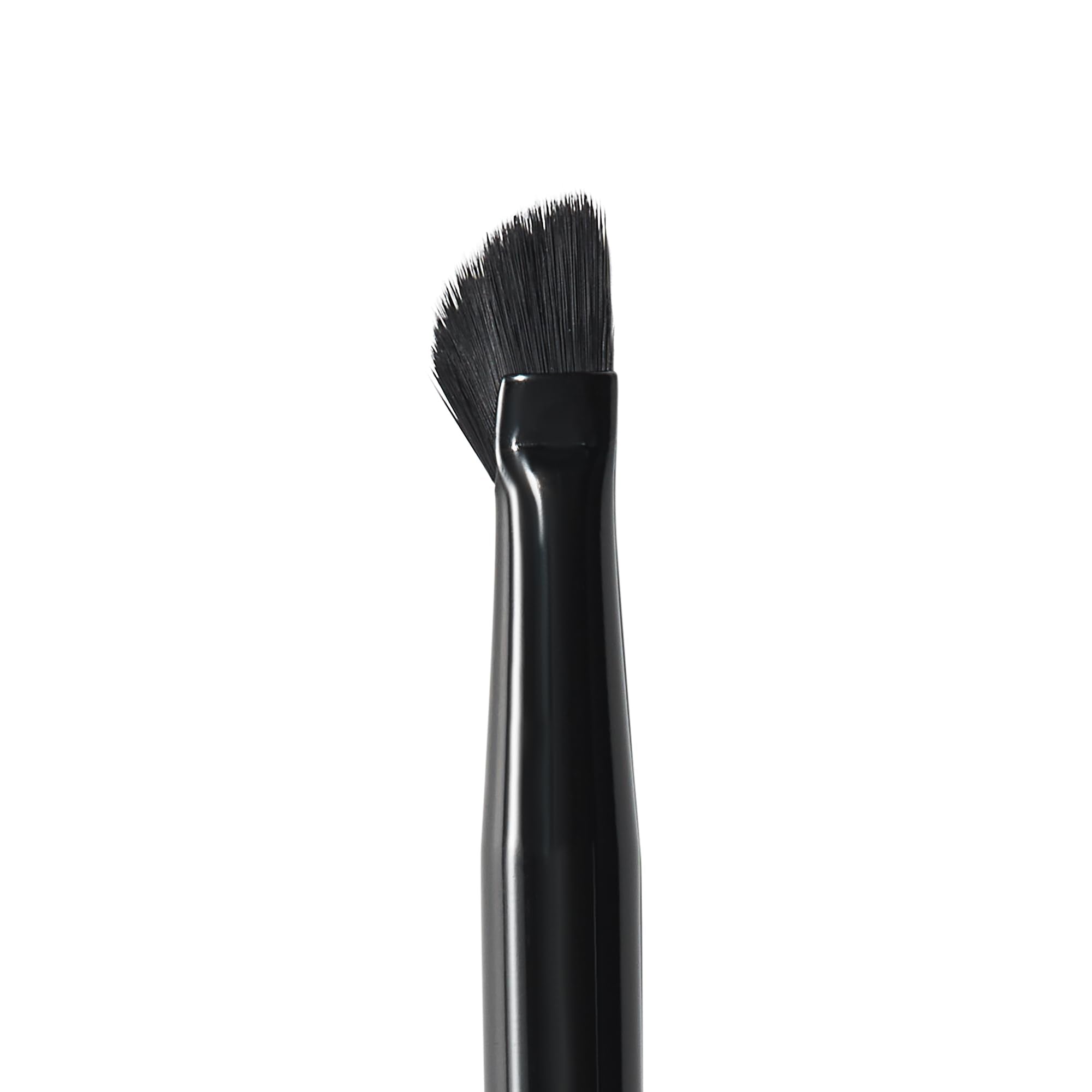 e.l.f. Wing It Curved Eyeliner Brush for Precise Winged Looks