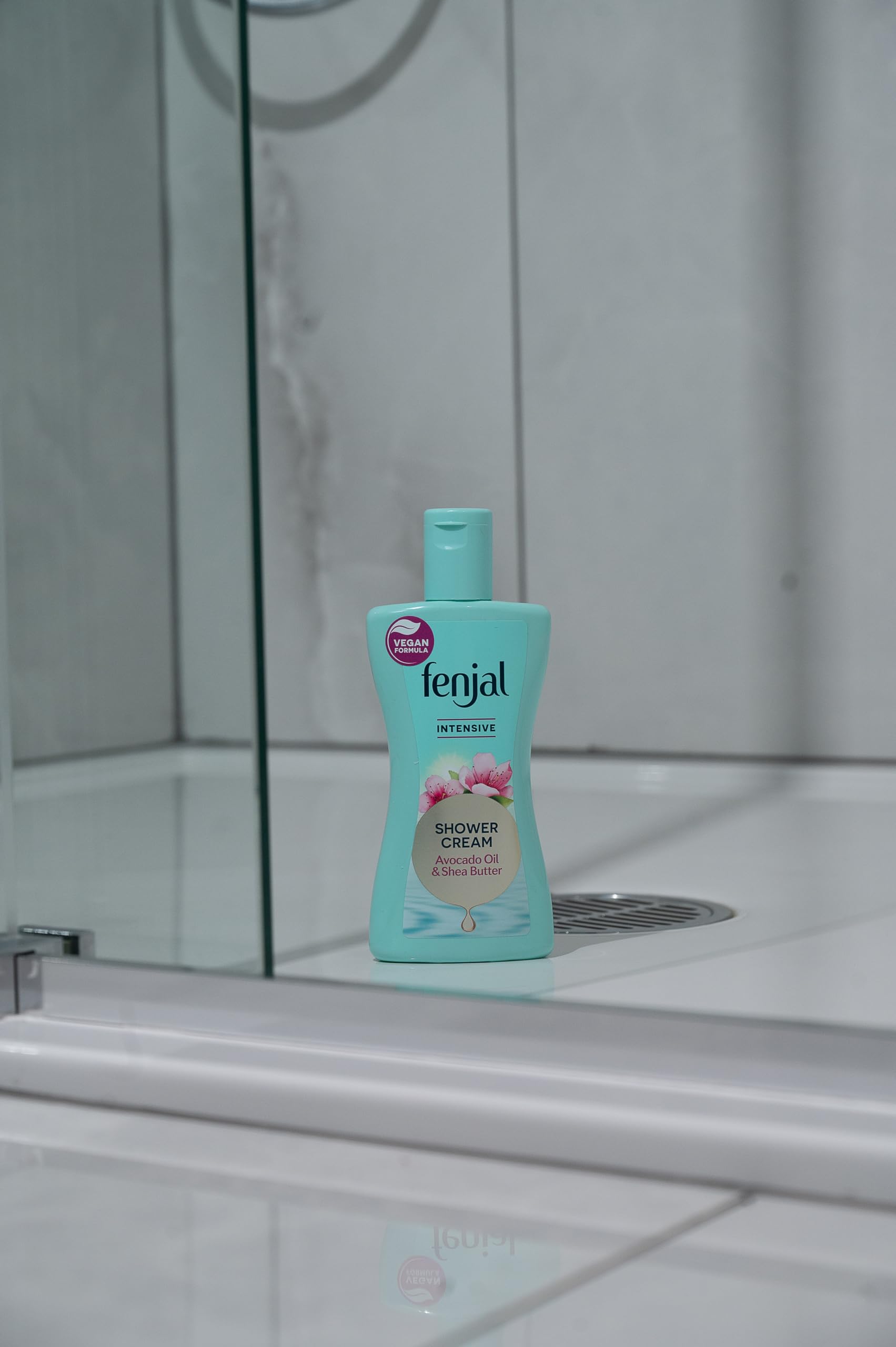 Fenjal Intensive Exfoliating Body Shower Creme with Avocado Oil & Panthenol 3
