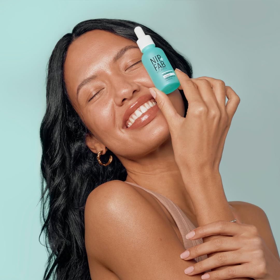 Nip+Fab Hyaluronic Acid Fix Extreme 4% Concentrate for Intense Daily Hydration 4
