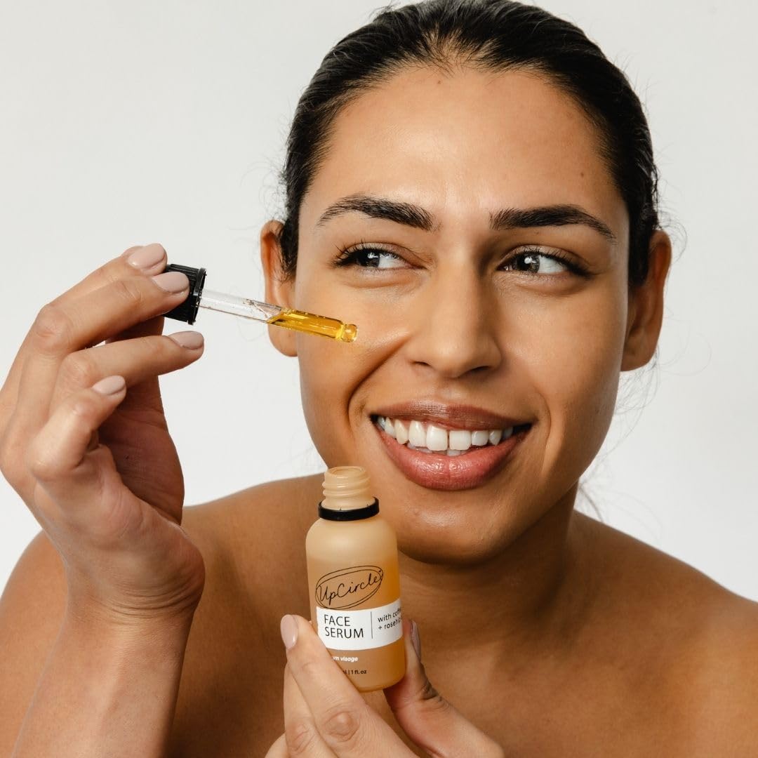 UpCircle Bio-Gesichtsöl mit Kaffee, Hagebutte und Jojoba 30 ml – Natürliche Feuchtigkeitspflege 7