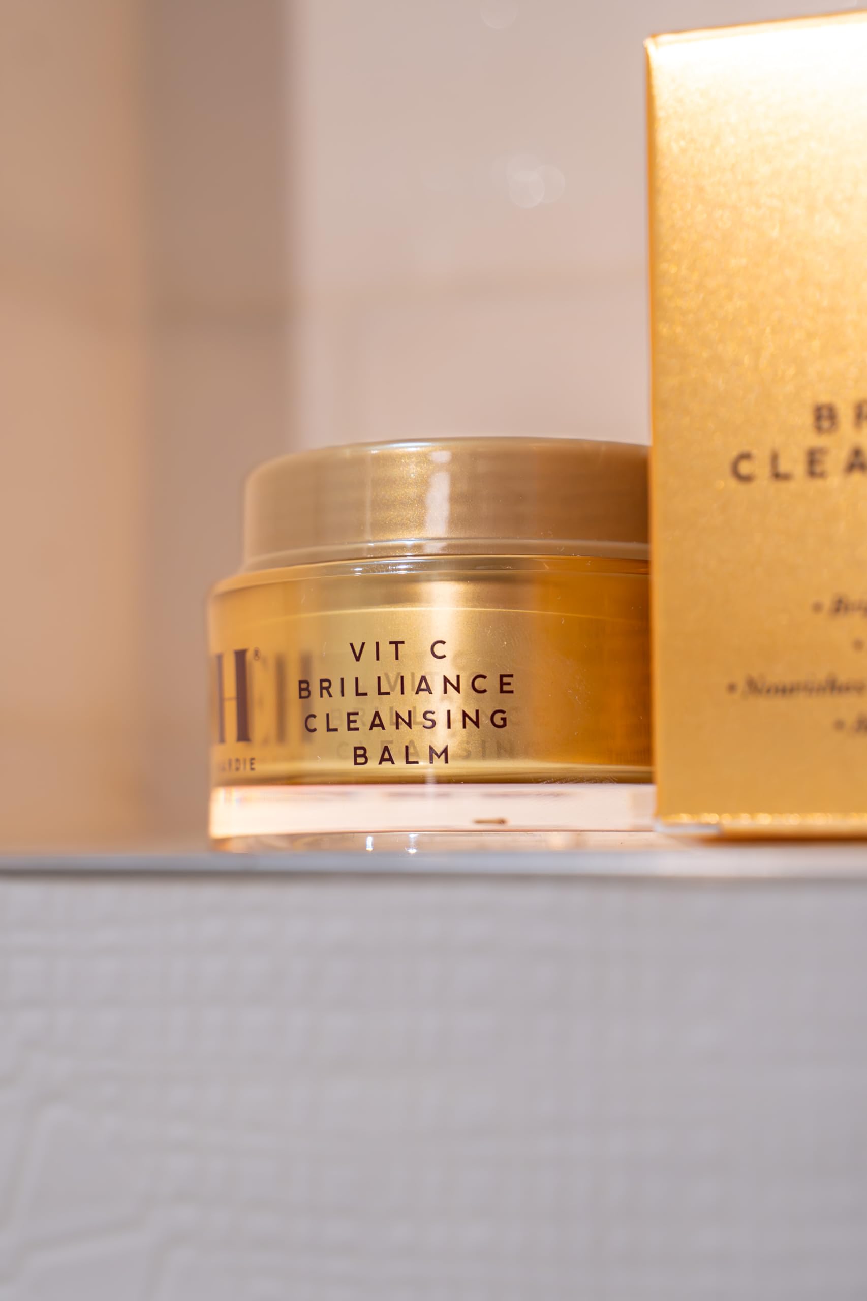 Emma Hardie Iconic Cleansing Duo: Vitamin C Brilliance & Moringa Balms (2 x 50g) 7