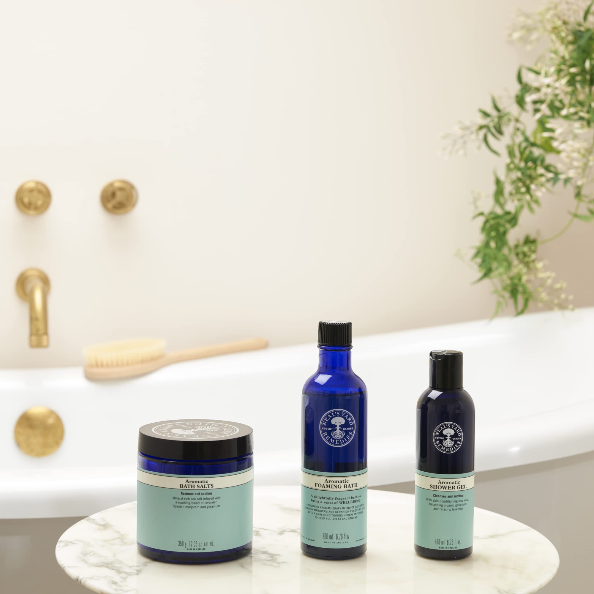 Neal's Yard Remedies Aromatic Shower Gel Body Wash with Relaxing Lavender 6