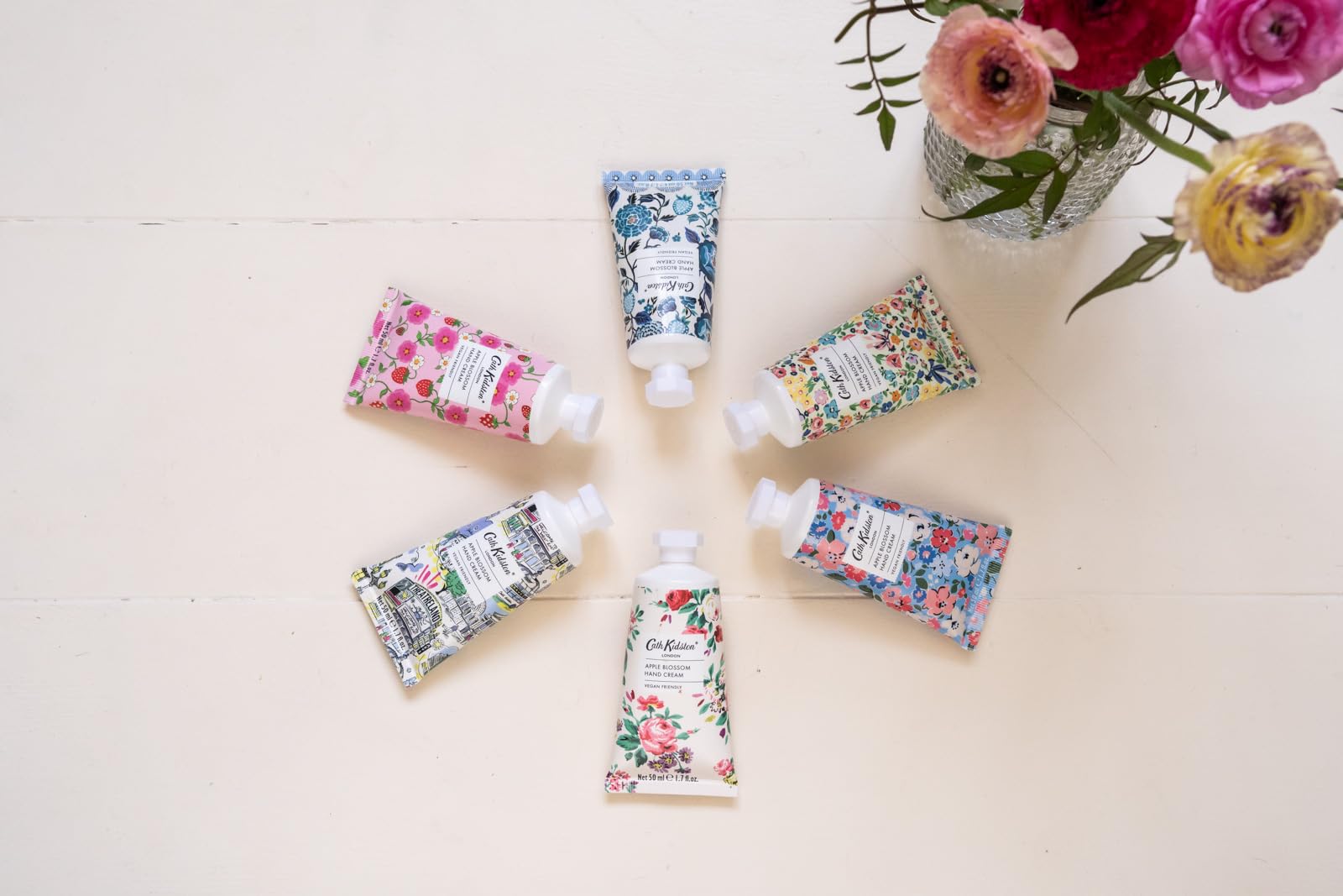 Cath Kidston Hand Cream 50ml with Shea Butter, Vitamin E, Apple Blossom & Elderflower Scent 4