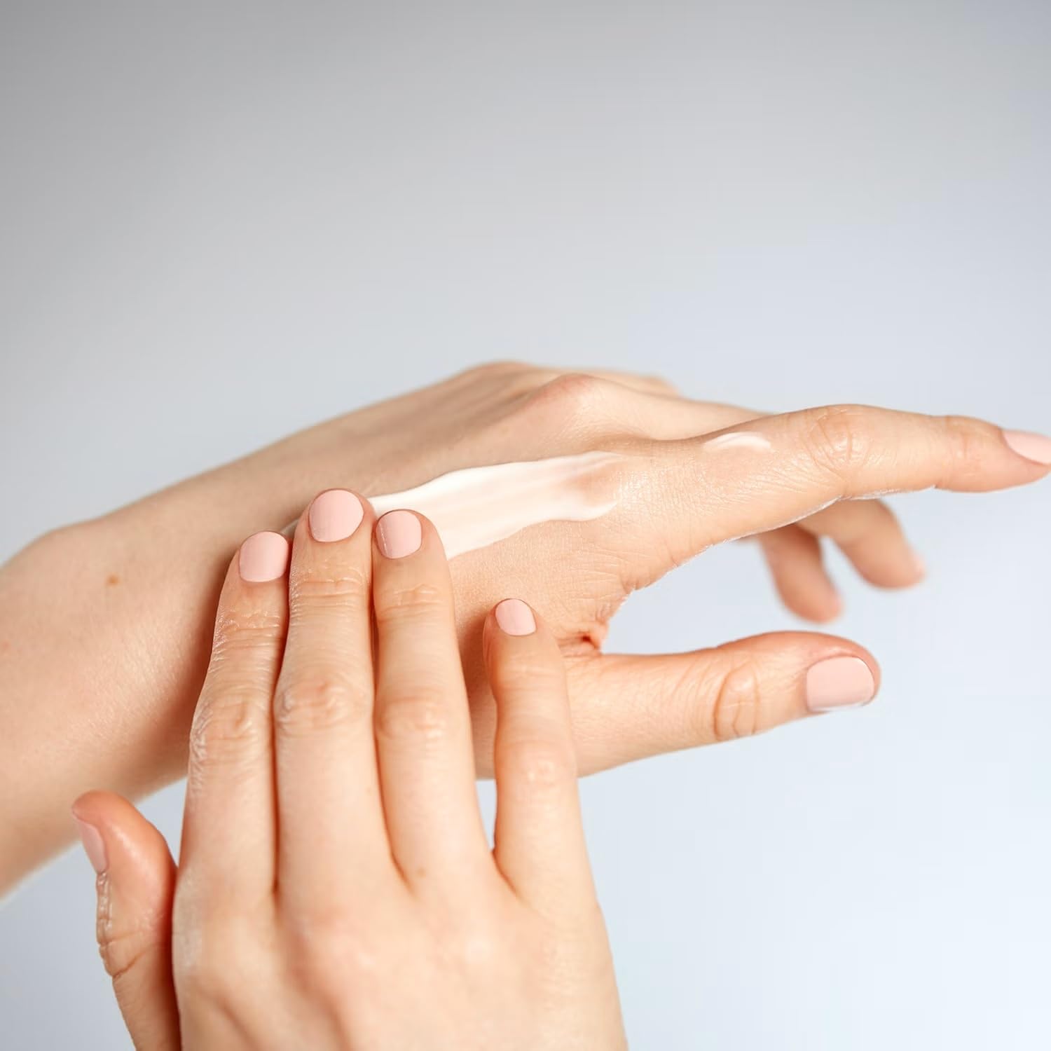 AMELIORATE Intense Hand Therapy 75ml | 5-in-1 Hand Cream for Dry, Bumpy Skin 3