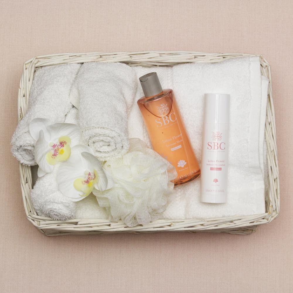 SBC Skincare Lotus Flower Intimate Wash for Menopause & Discomfort - 300ml 3