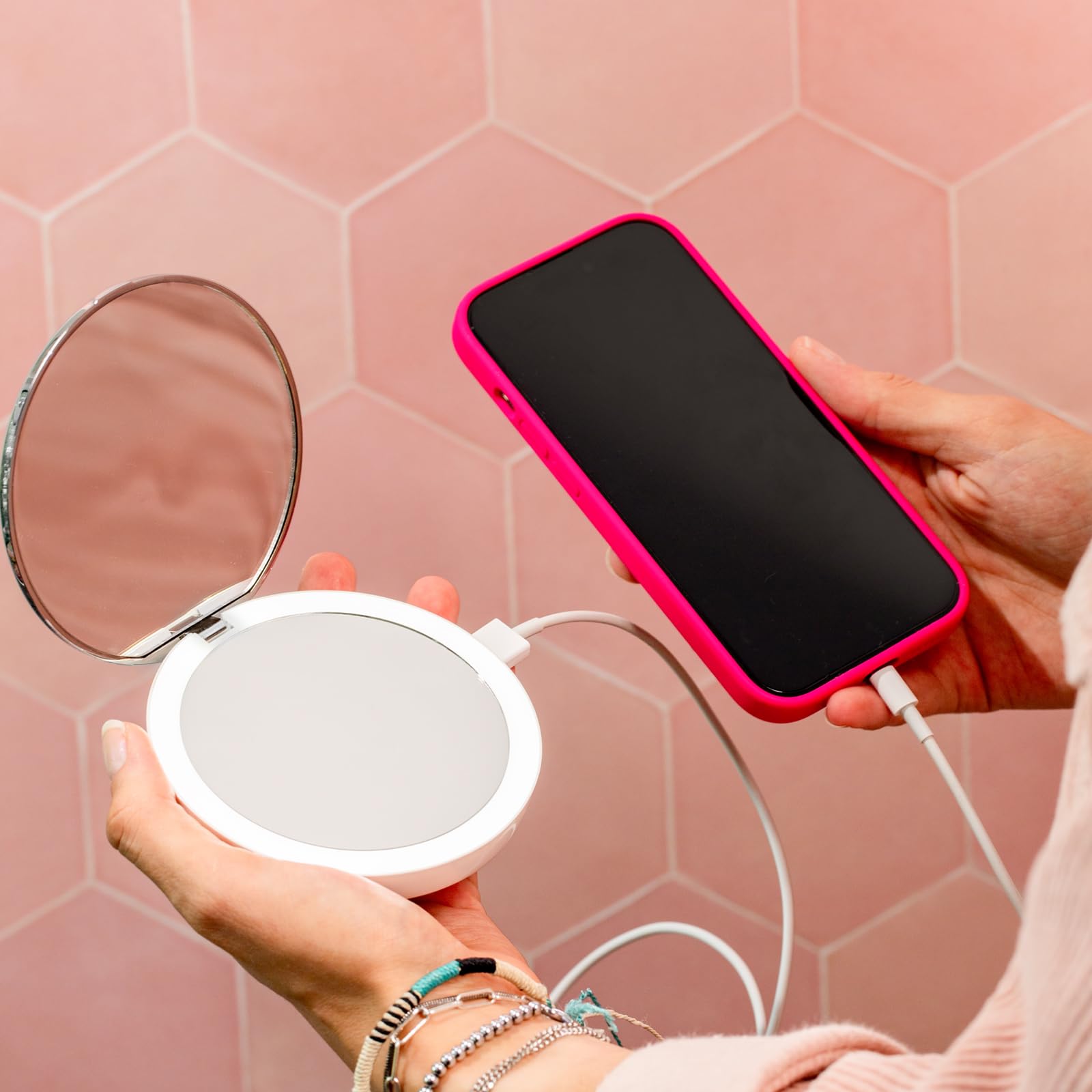 STYLPRO Flip 'n' Charge LED Mirror with Power Bank and 3x Magnification 7