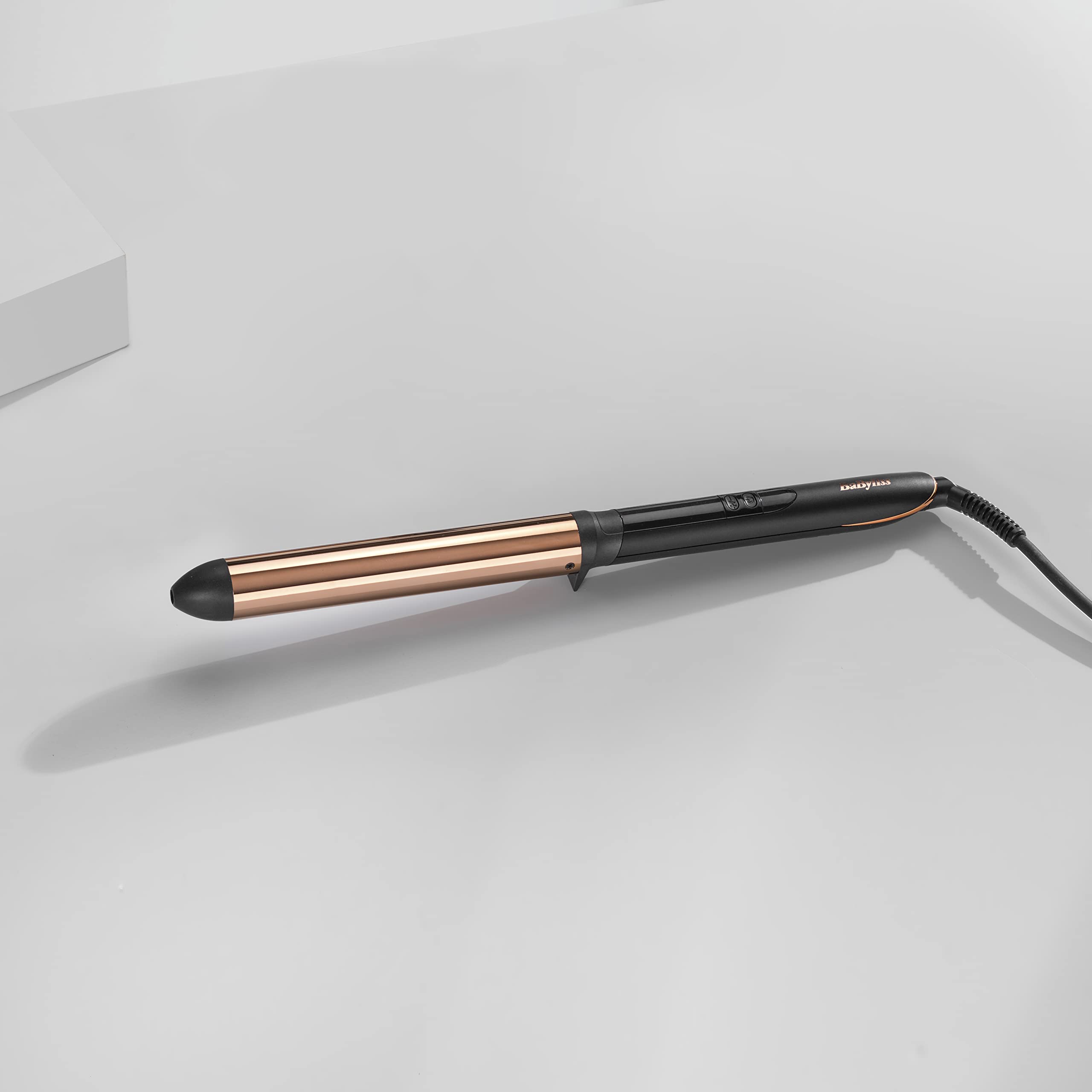 BaByliss Titanium Brilliance Waves Lockenstab – 28 mm Lockenstab für sanfte Wellen und definierte Locken, professioneller Lockenstab mit Titanbeschichtung, 6 einstellbare Temperaturstufen bis 210 °C, schnelles Aufheizen, 2356U