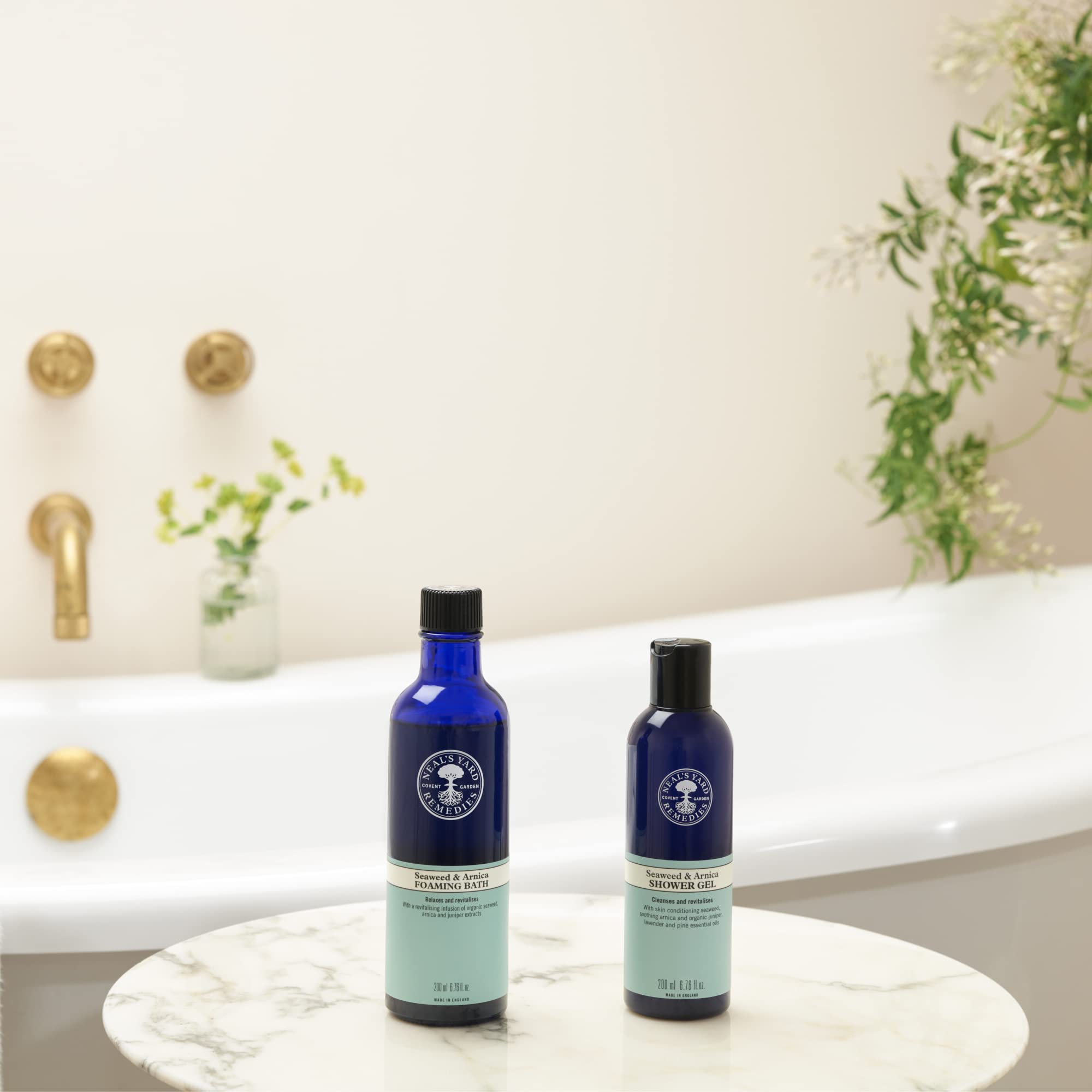 Neal's Yard Remedies Seaweed and Arnica Foaming Bath for Tiredness Relief 4