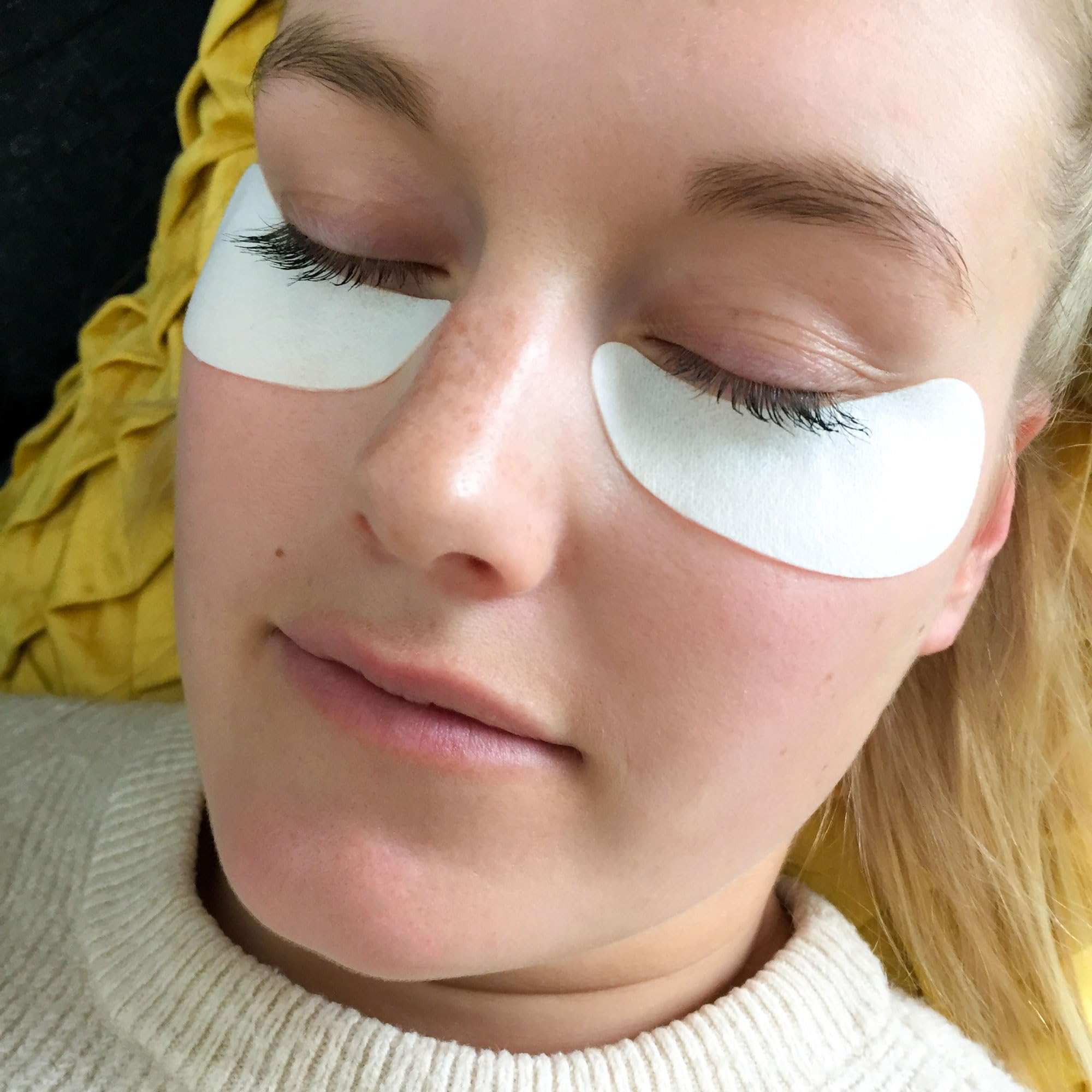 MASKOLOGY Retinol + Vitamin C Professional Under Eye Mask Patches for Brightening and Fine Lines 6