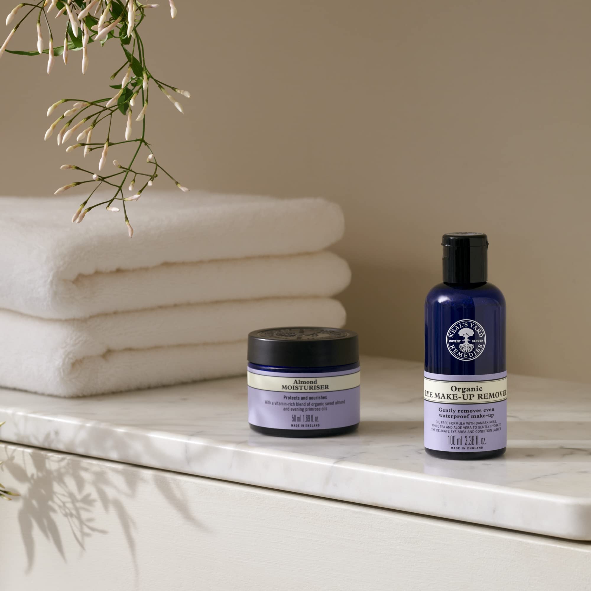 Neal's Yard Remedies Almond Moisturiser Rich in Vitamins for Toning and Balancing 5