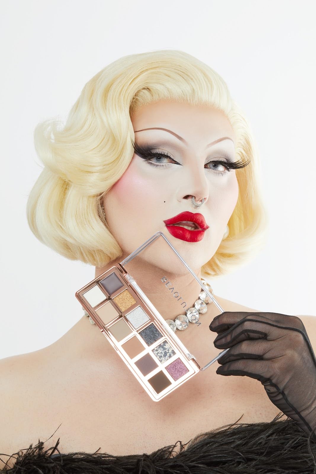 Makeup Revolution The Smokey Icon Grunge Eyeshadow Palette - 12 Matte & Shimmer Shades 6