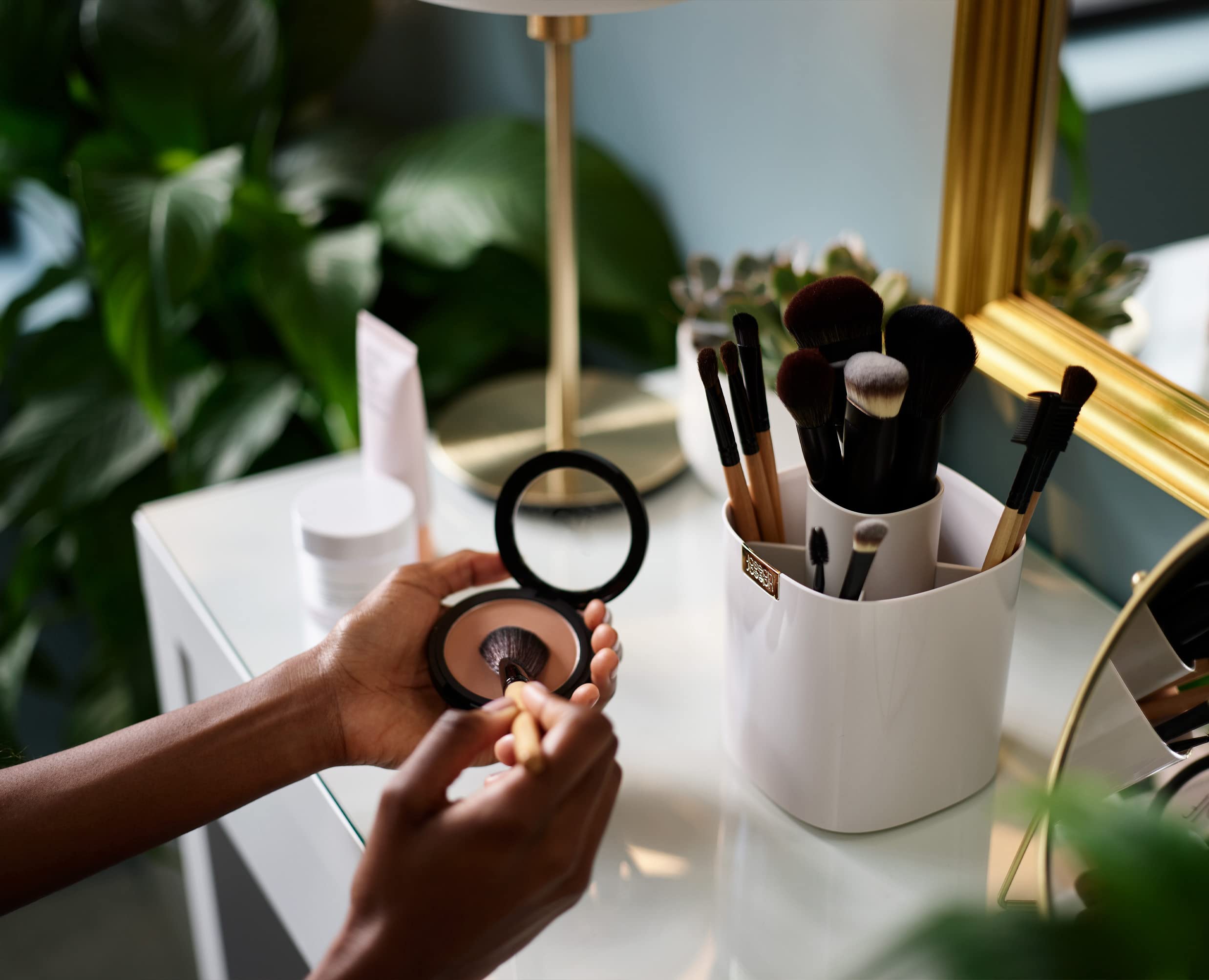 Joseph Joseph Viva Tiered Makeup Brush Pot Organiser with Dividers 5