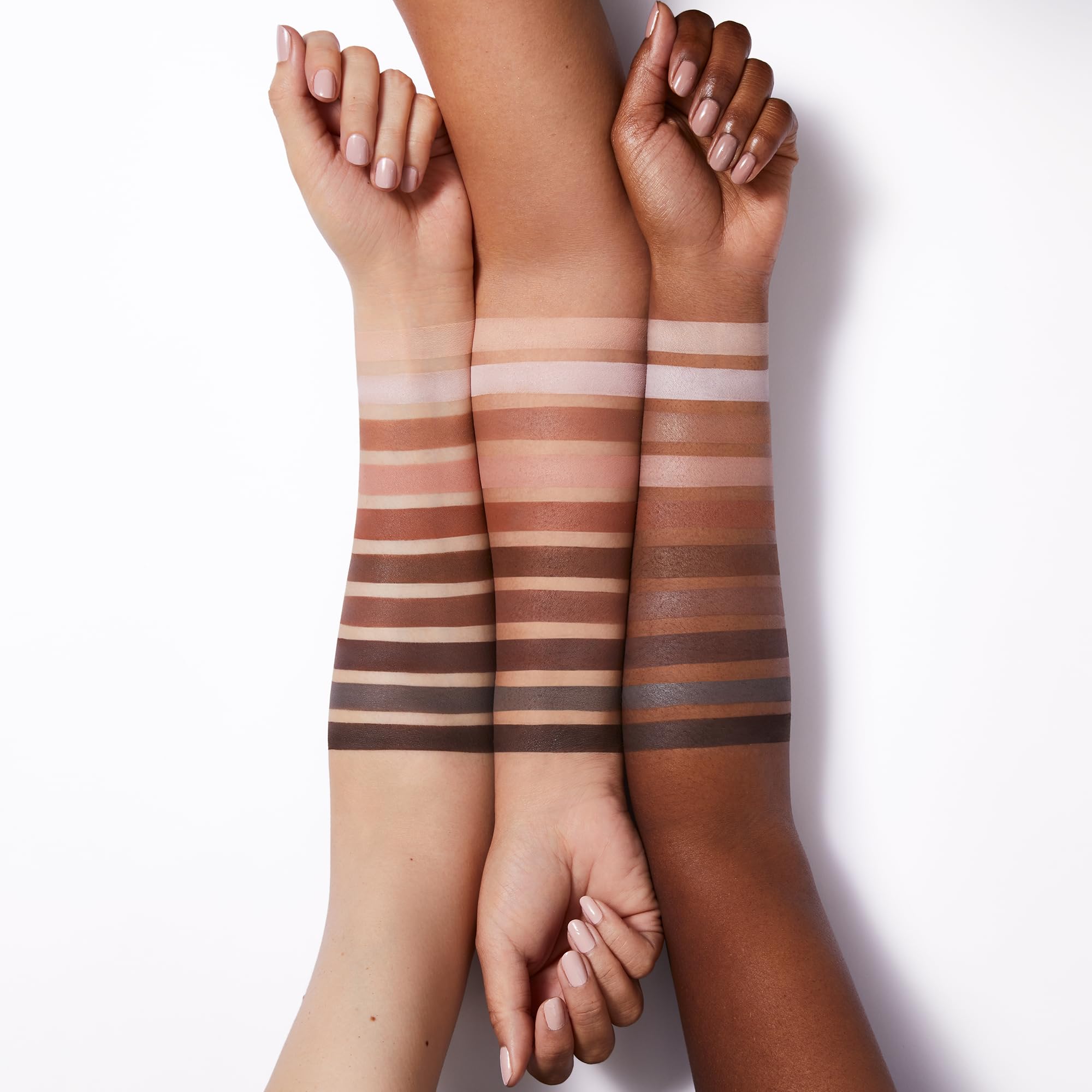 elf Perfect 10 Lidschattenpalette, zehn hochpigmentierte, matte Nude-Töne, leicht verblendbare Formel, vegan und tierversuchsfrei, Nude Mood (Verpackung kann variieren) 3