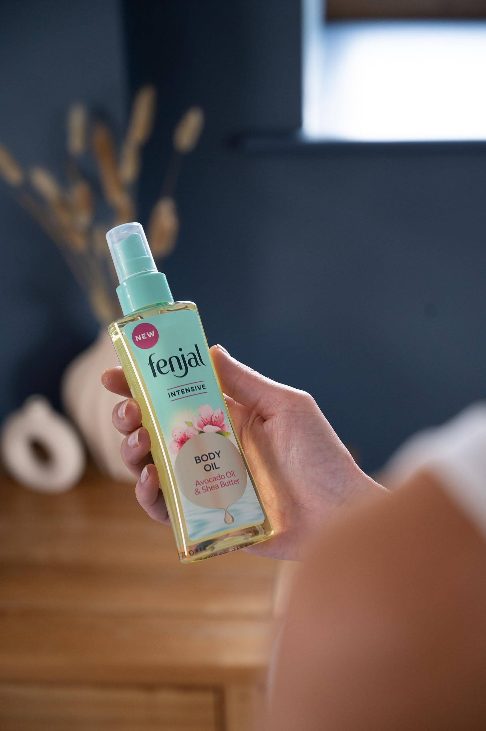 Fenjal Intensive Body Oil for Radiant Glow with Bergamot & Vanilla Scent 3