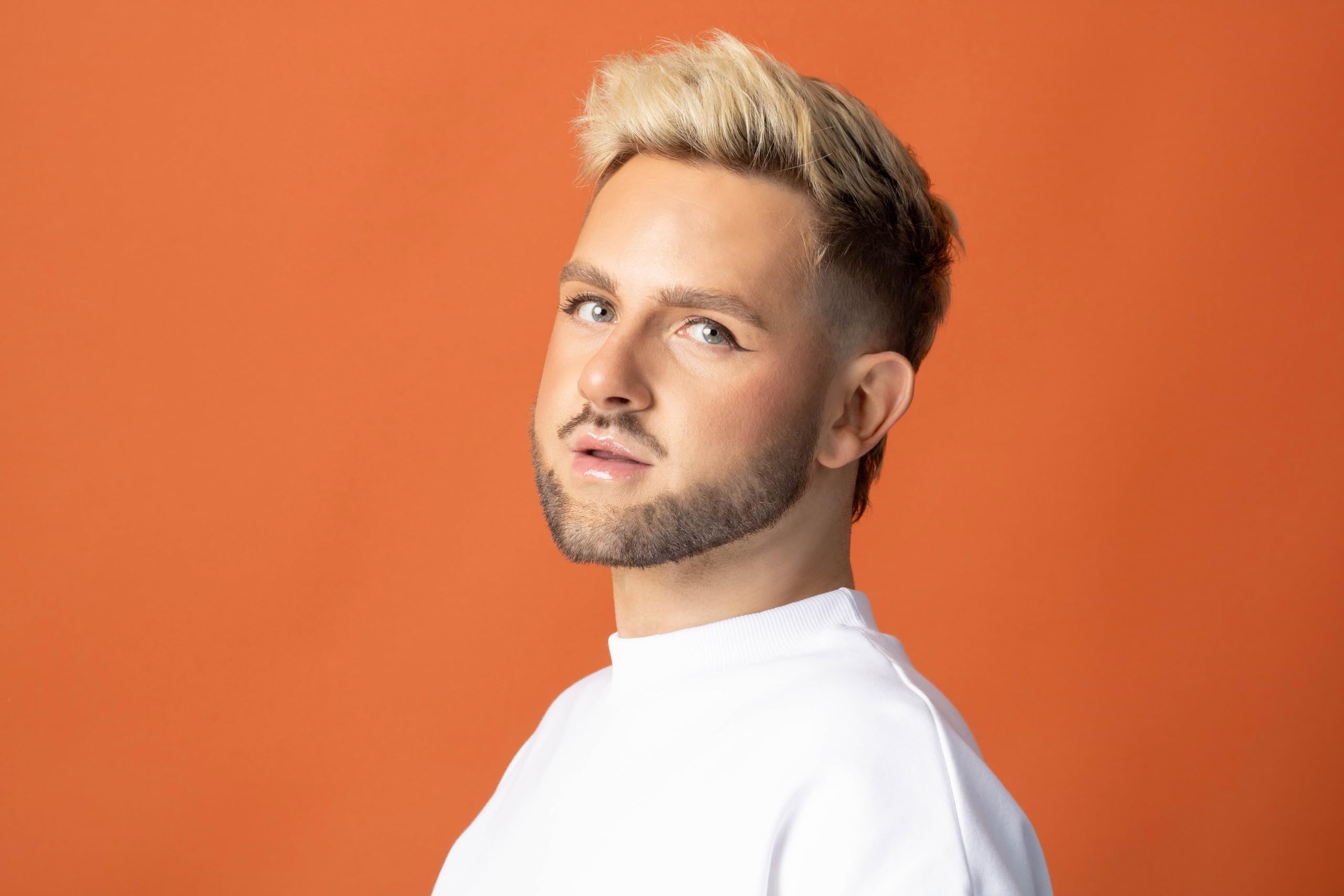 MUA Makeup Academy Control Freak Brush Tip Liquid Eyeliner Pen, Chocolate Brown - Vegan & Cruelty Free 4