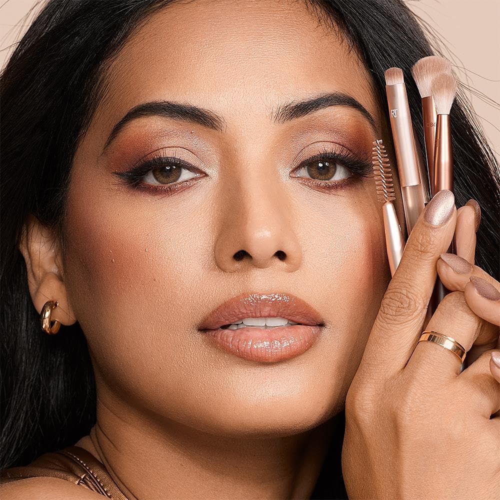 REAL TECHNIQUES New Nudes Daily Swipe Eye Kit, 7 Piece Synthetic Bristle Brush Set 4