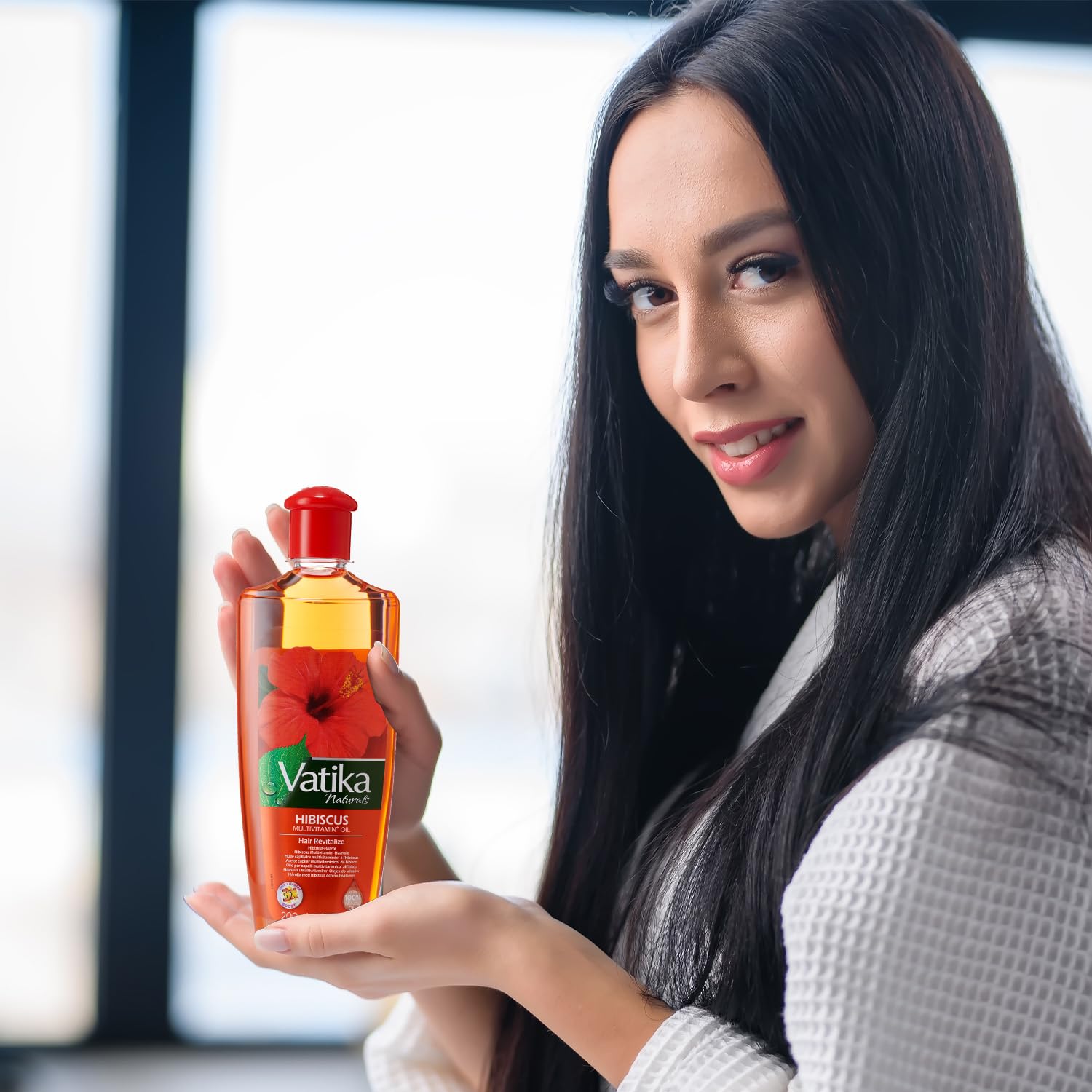 Vatika Naturals Hibiscus Multivitamin Hair Oil with Tea Tree & Rosemary - 200ml 7