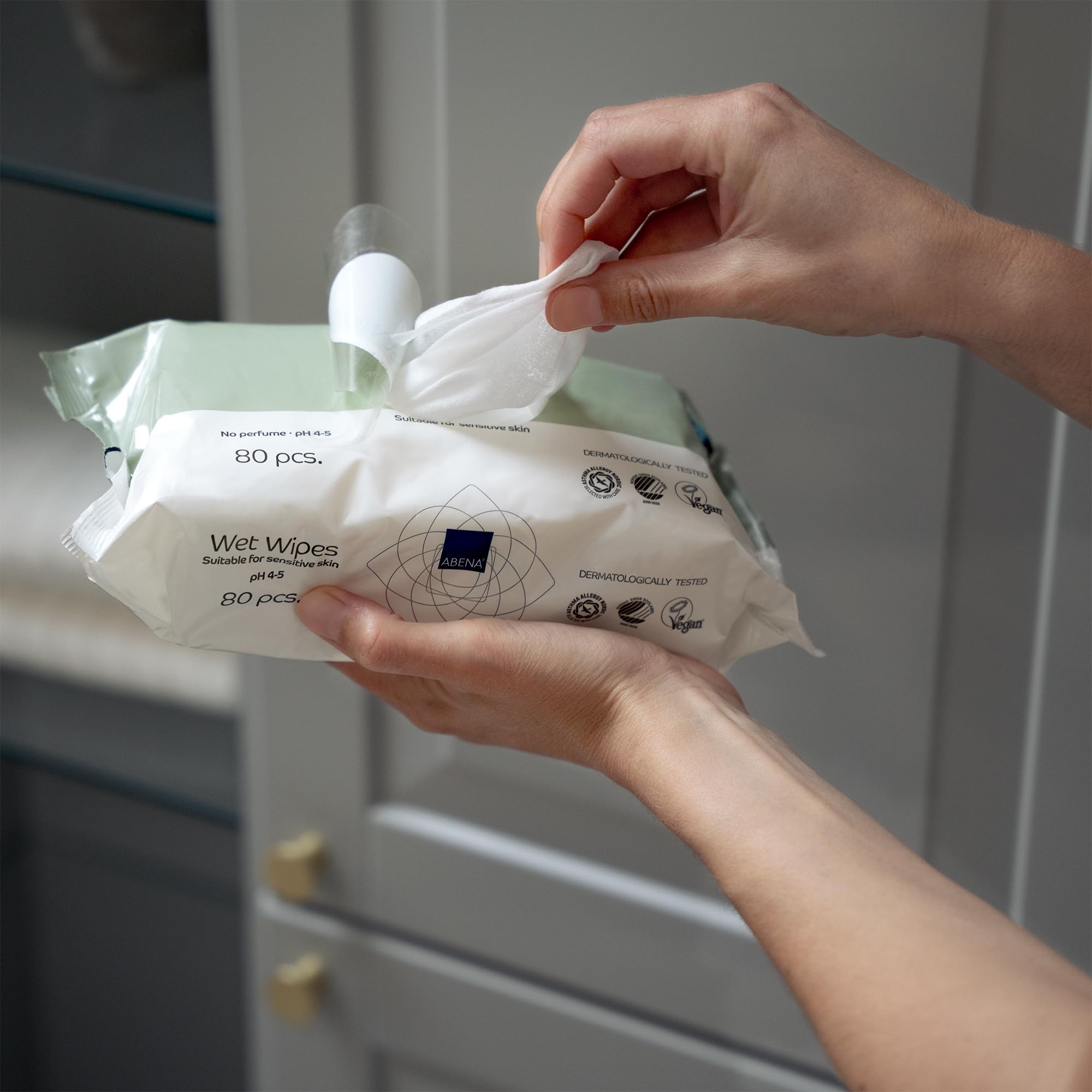 ABENA Moist Skin Cleansing Wipes Refill (80 Pcs) - Asthma-Allergy Certified 5