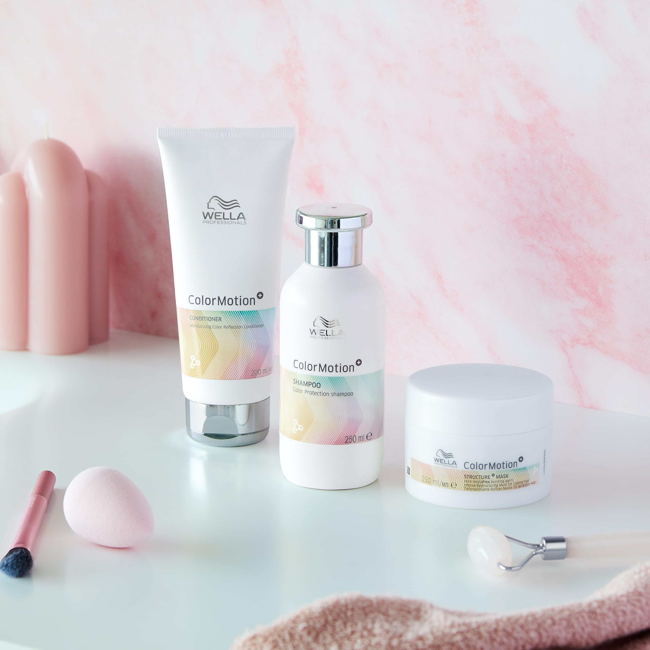 Wella Professionals ColorMotion+ Moisturizing Color Reflection Conditioner 4