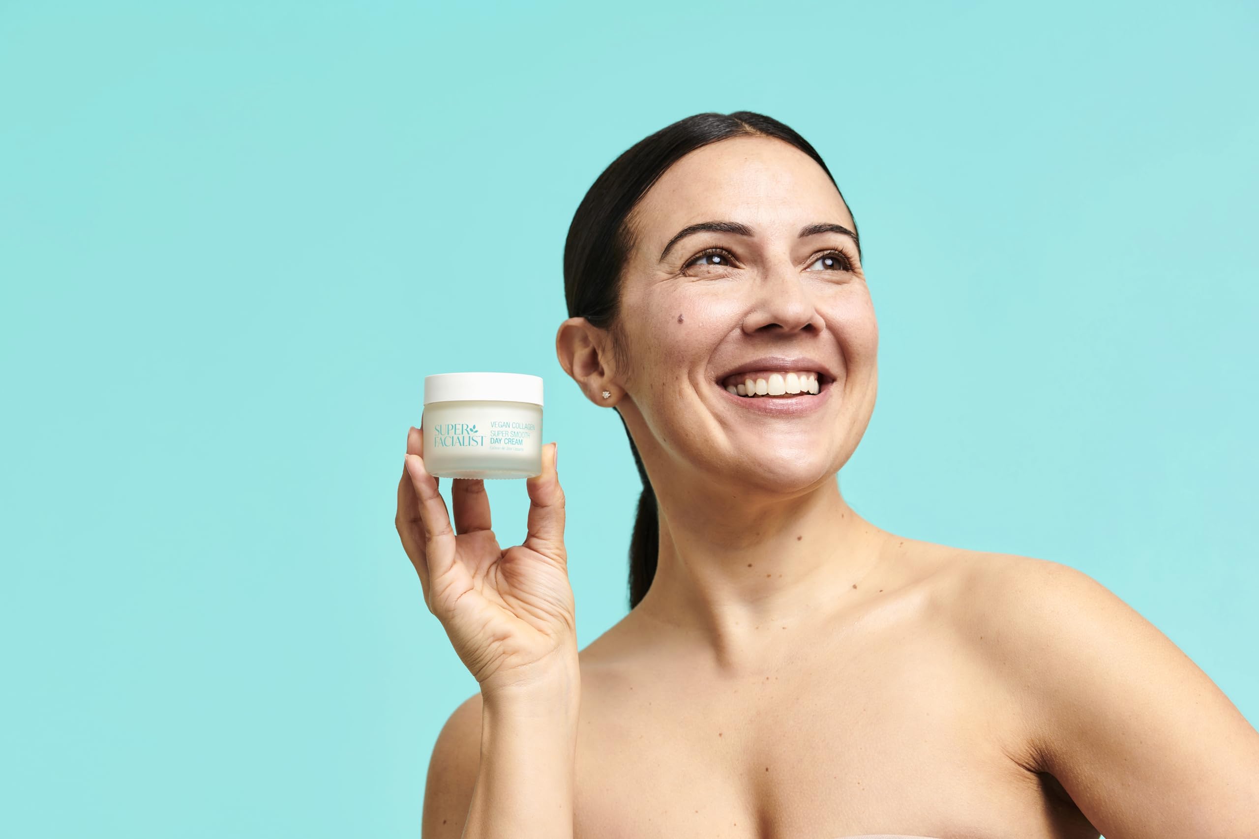 Super Facialist Vegan Collagen Super Smooth Day Cream with Hibiscus and Hyaluronic Acid 4