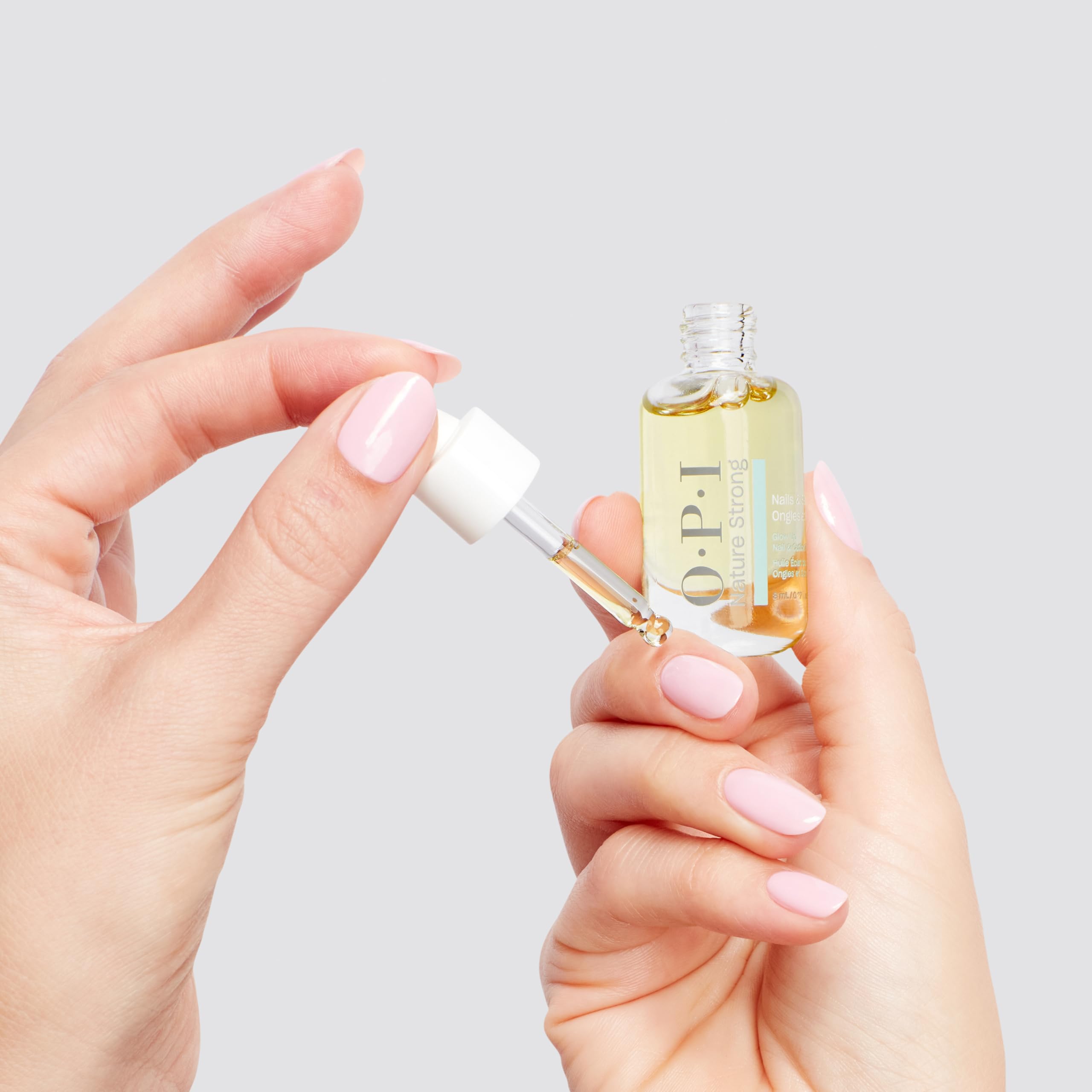 OPI Nature Strong Skincare Glow Up Nail & Cuticle Oil - Natural Origin Formula 3
