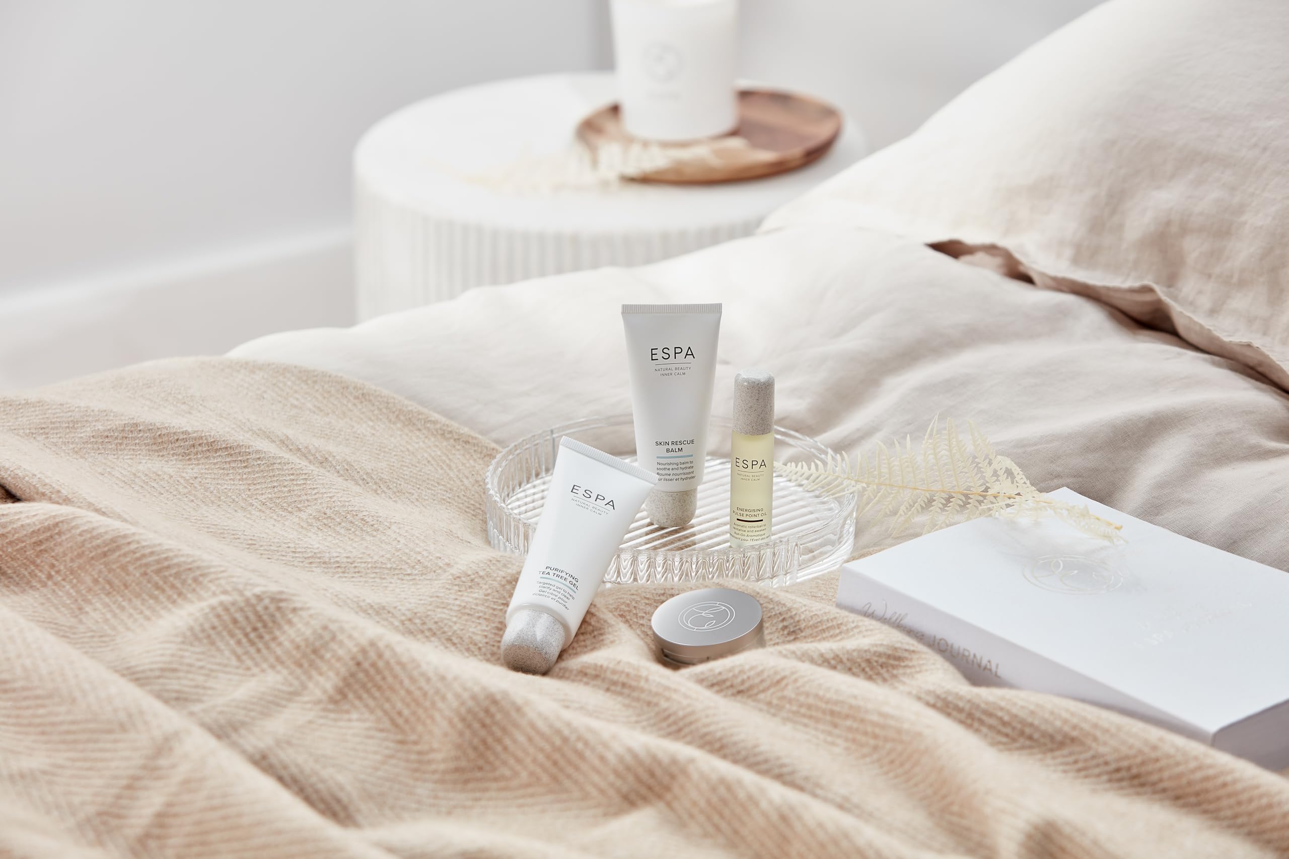 ESPA Pomelo Lip Balm 10g with Wild Mango, Grapefruit & Pomegranate for Soothing 5