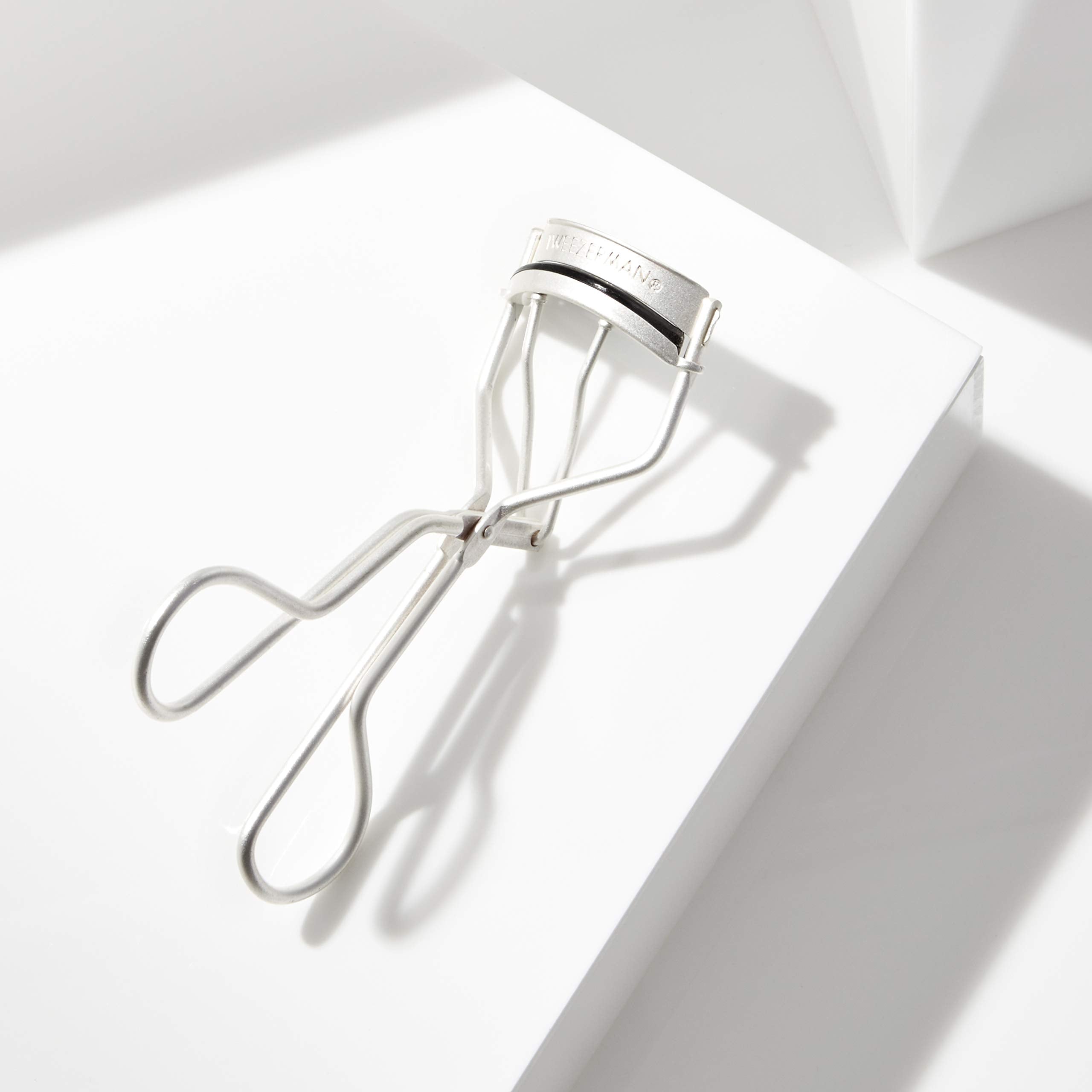 Tweezerman 60° Eyelash Curler for Perfect Lash Definition 7