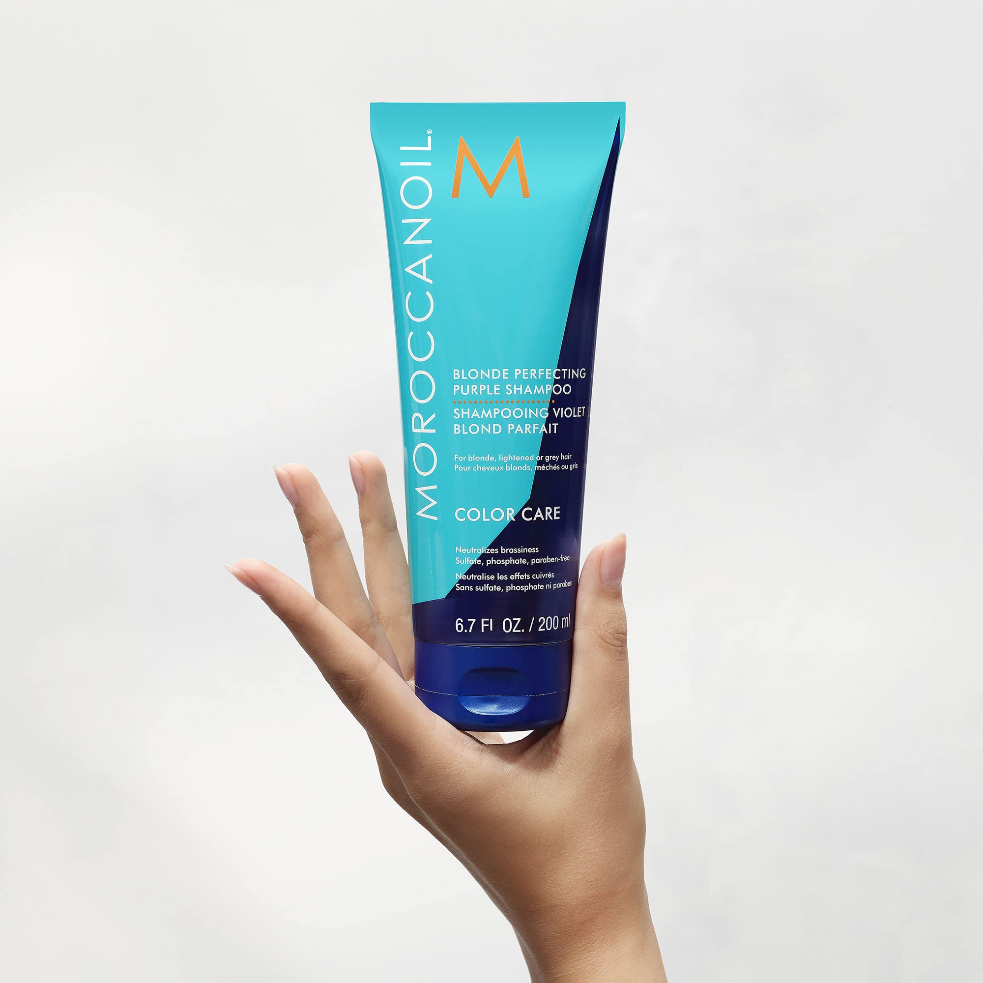 Moroccanoil Blonde Perfecting Purple Shampoo for Blonde, Lightened, and Grey Hair (200 ml)