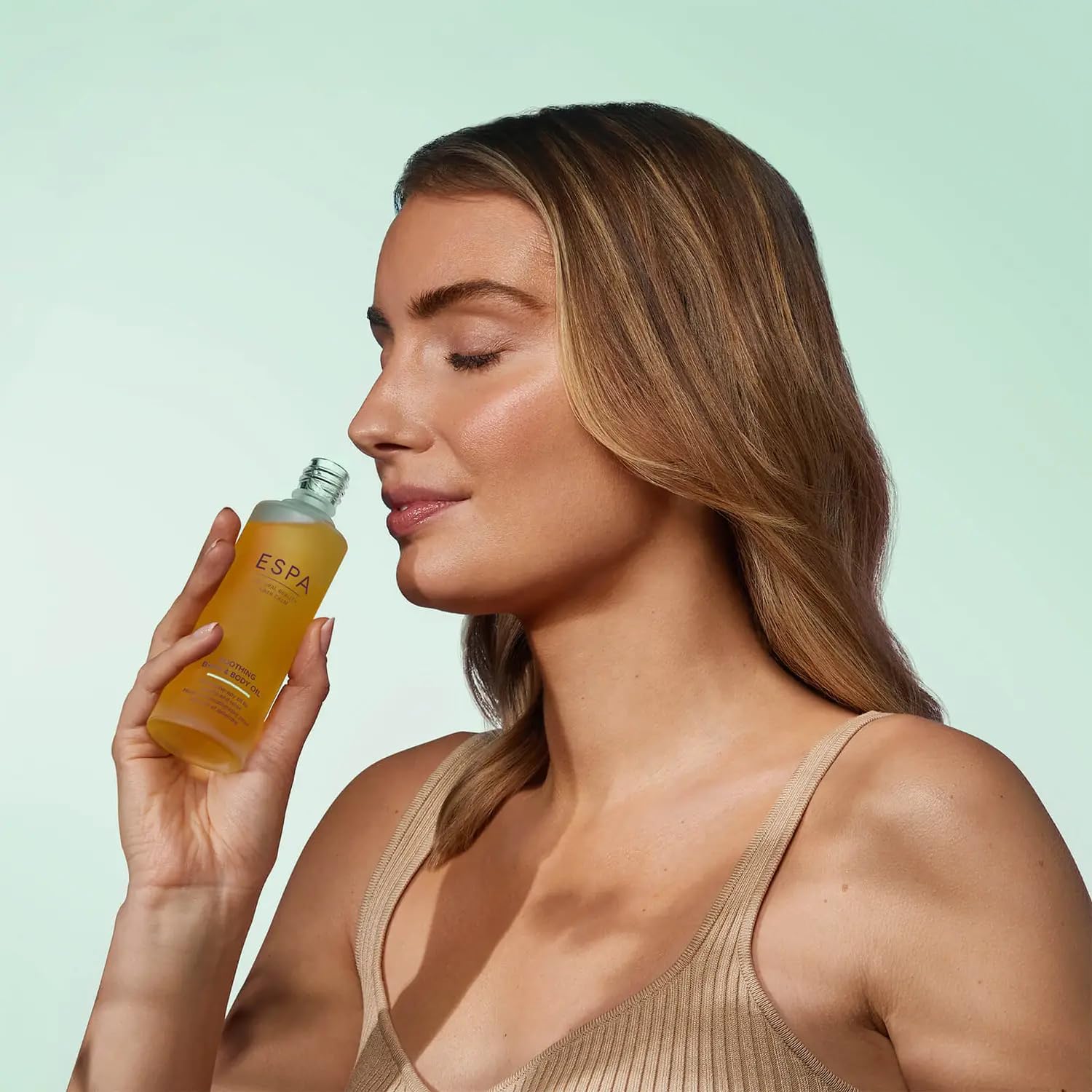 ESPA Soothing Bath and Body Oil 100ml with Myrrh, Rose Geranium & Frankincense 4