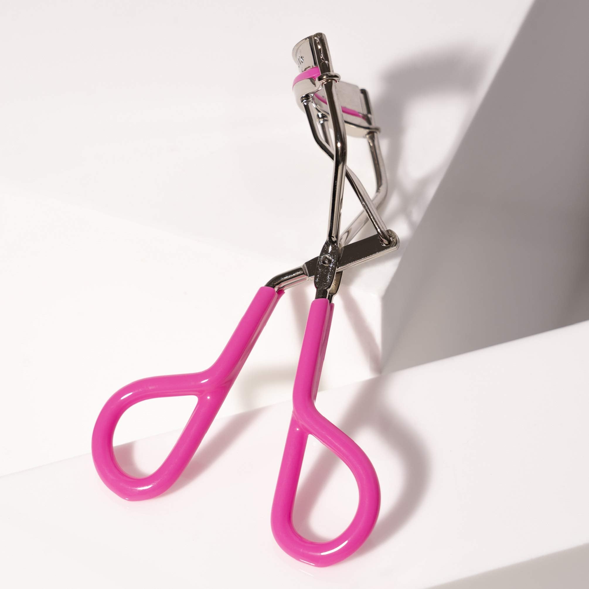 Tweezerman Neon Great Grip Eyelash Curler in Pink for Travel and Gifts 2