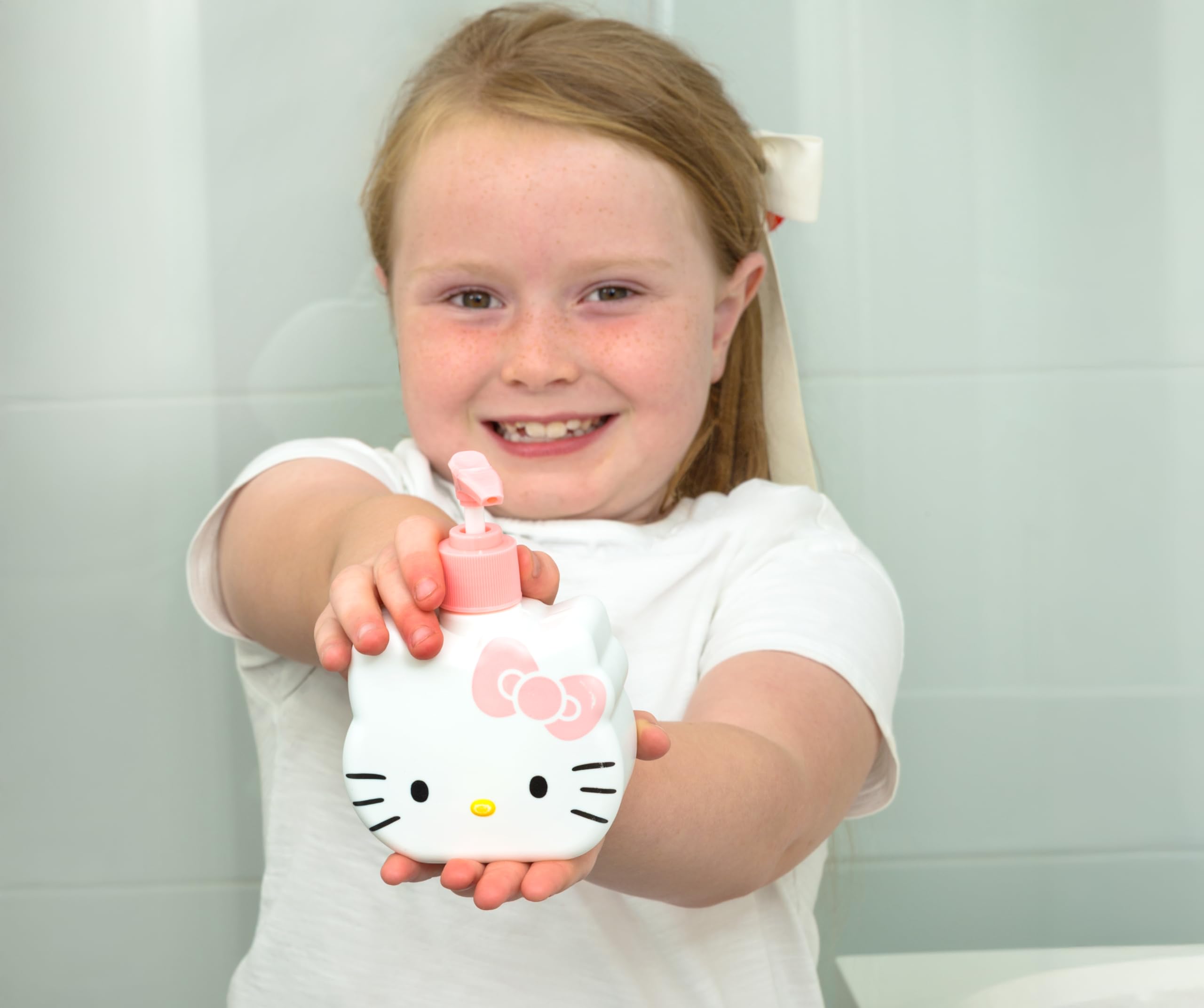 Hello Kitty Cherry Scented Handwash - Gentle Formula for Family Use - 250ml 7