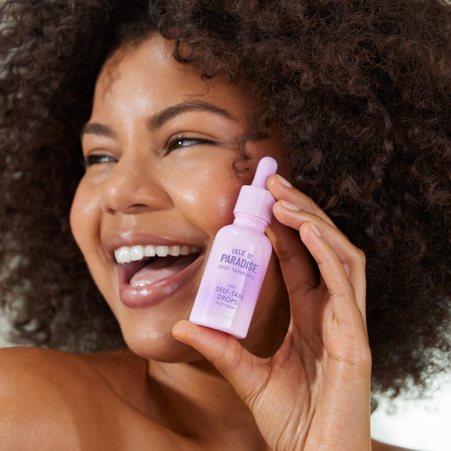 Isle of Paradise Dark Self Tanning Drops for Face & Body with Niacinamide & Vitamin C 3