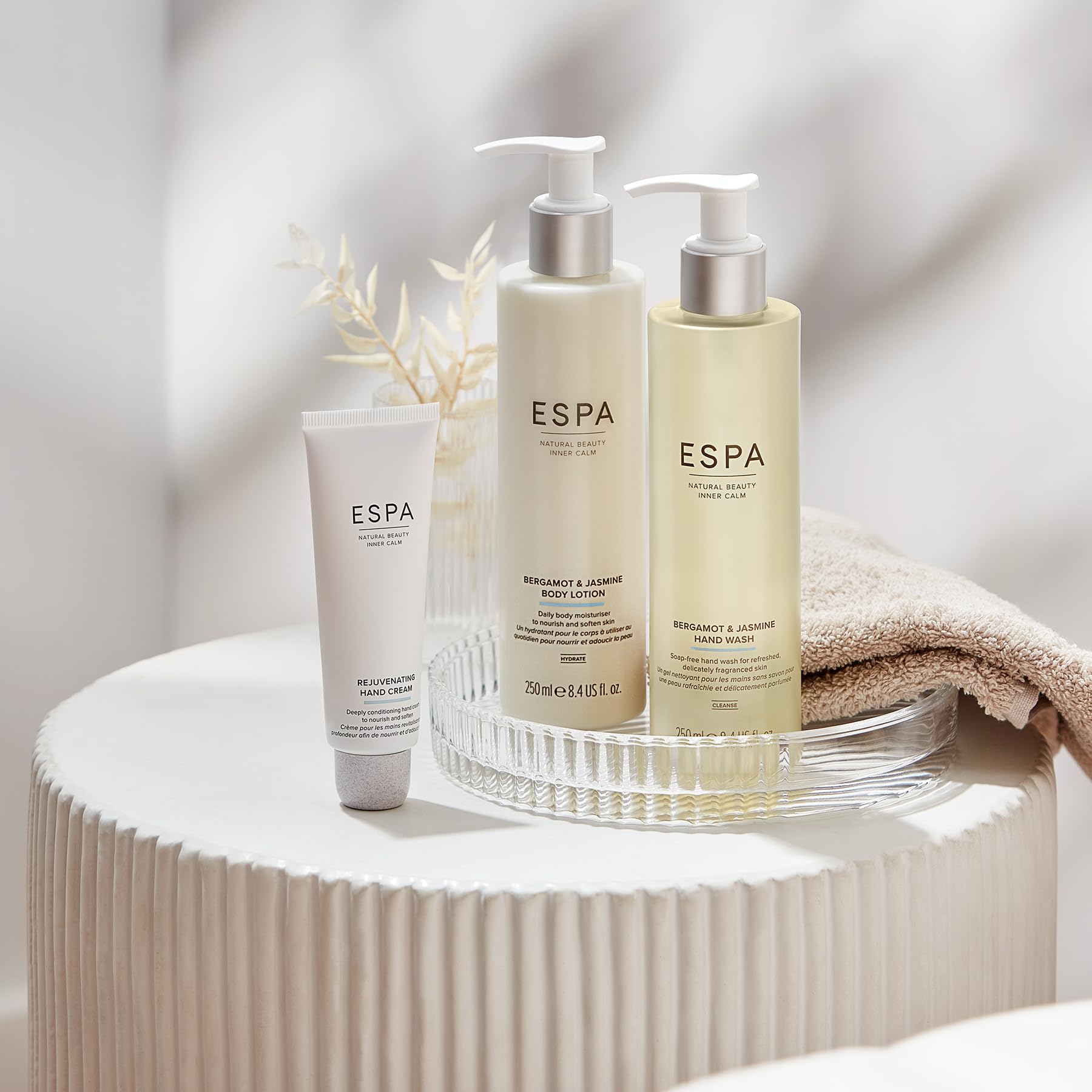 ESPA Bergamot & Jasmine Hand Lotion, 250ml - Nourish and Soften Hands 3