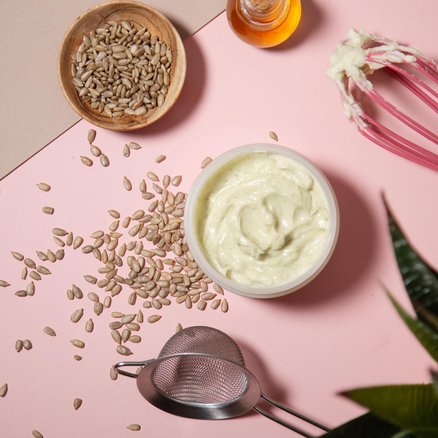 Camille Rose Algae Renew Deep Conditioning Wash Out Hair Mask with Mango Butter 5