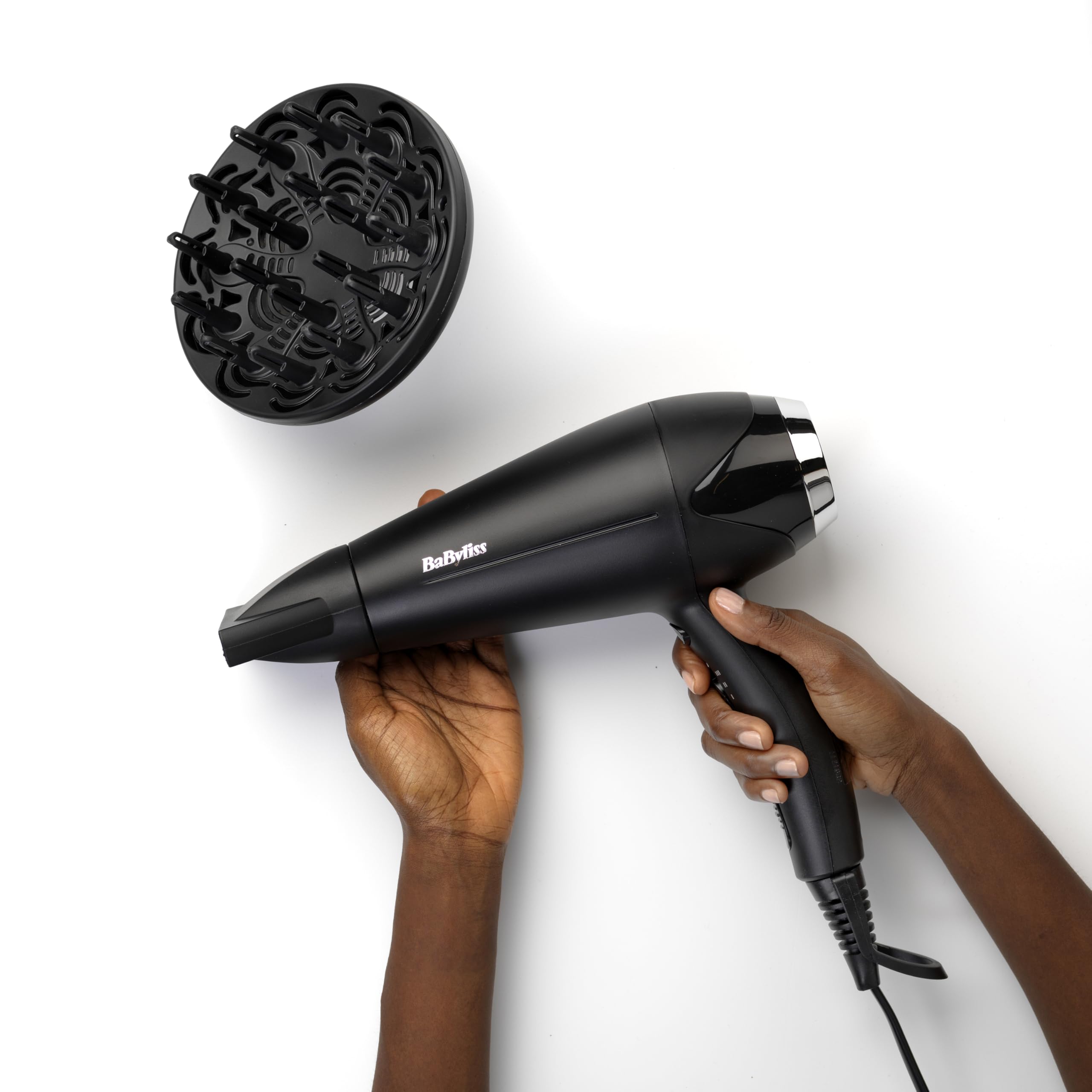 BaByliss Turbo Smooth Haartrockner – 2200 W Leistungsstarker Haartrockner, großer Diffusor, Ionen-Technologie gegen Frizz, 3 Heiz- und 2 Gebläsestufen, Schwarz, 5572U 4