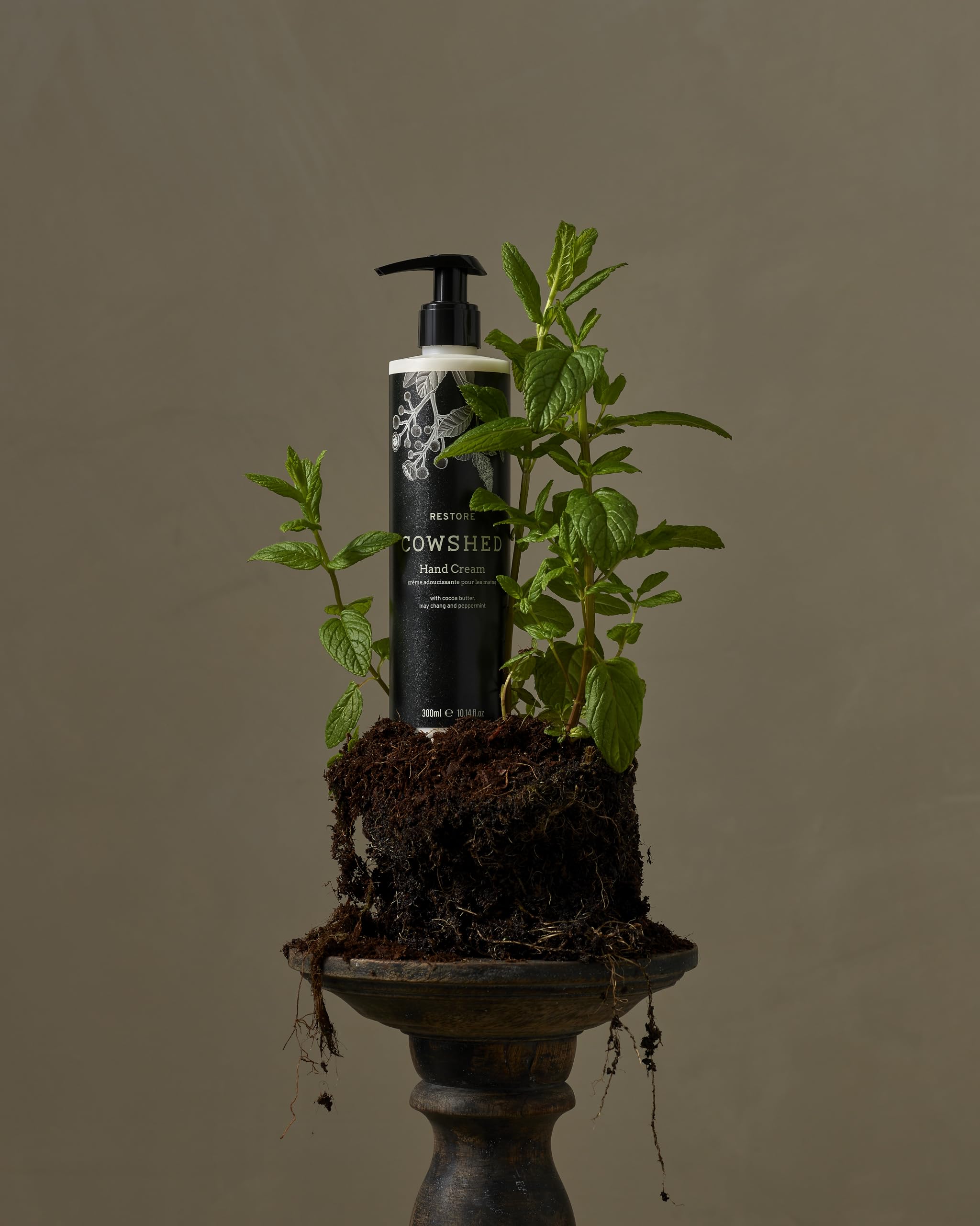 Cowshed Restore Hydrating Hand & Nail Cream 300ml with Cocoa Butter