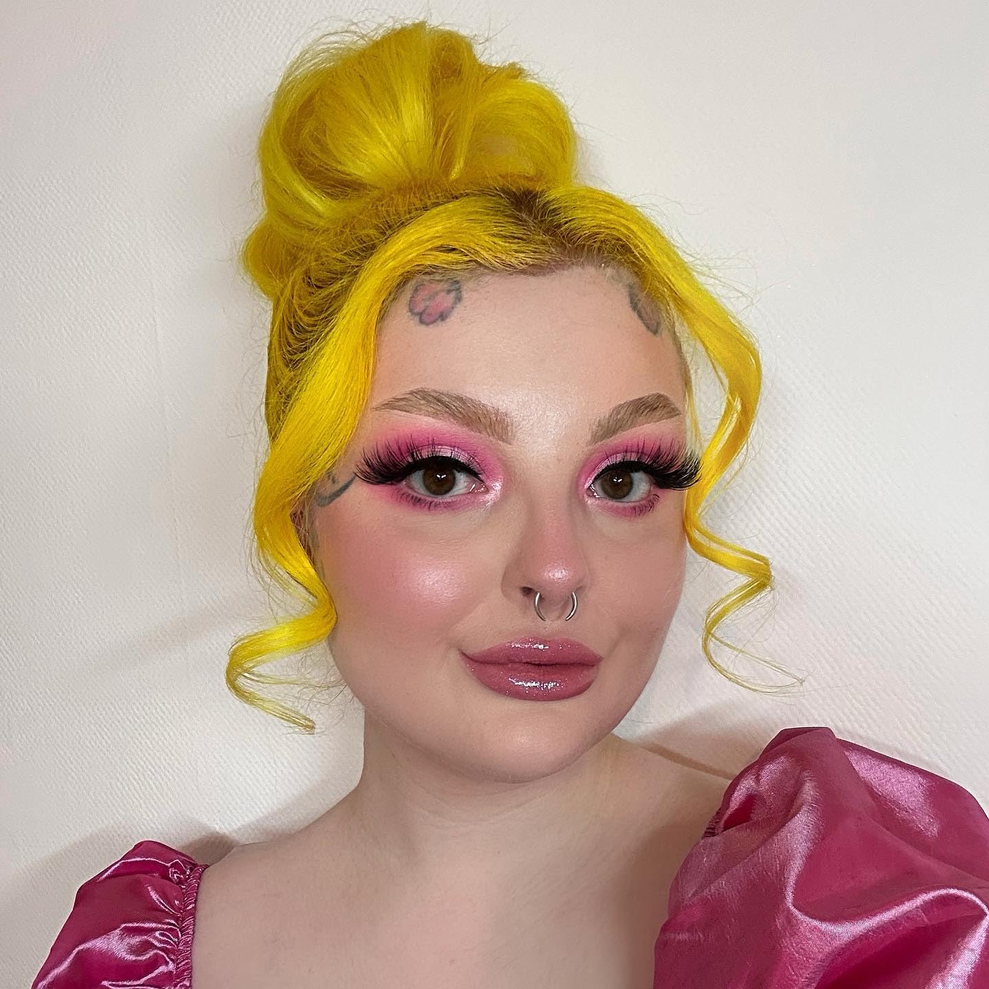 Crazy Color Vibrant Canary Yellow Semi-Permanent Hair Dye - Vegan & Conditioning 7