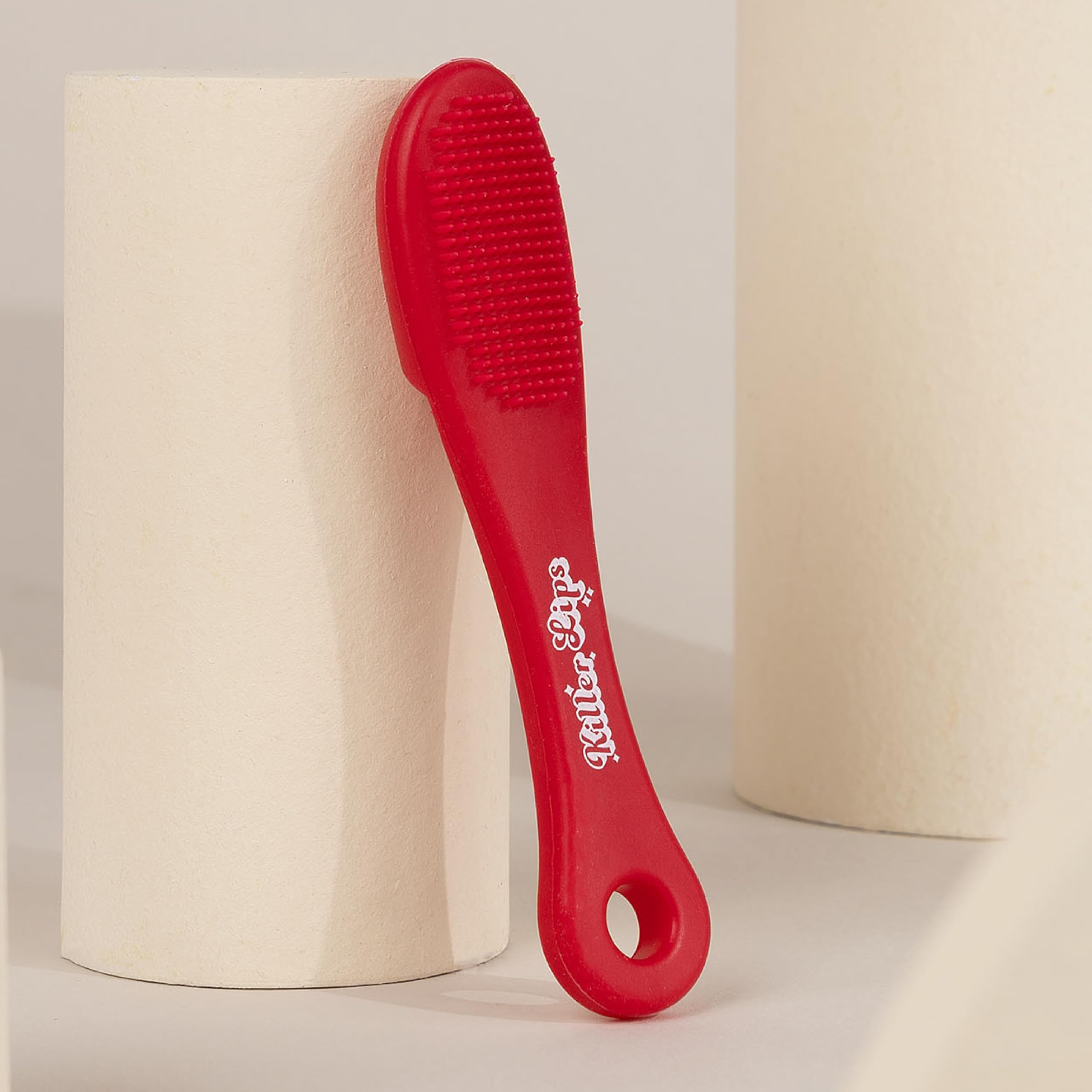 KILLER LIPS Invogue Lip Scrubber Wand with Red Silicone Bristles for Gentle Exfoliation 4