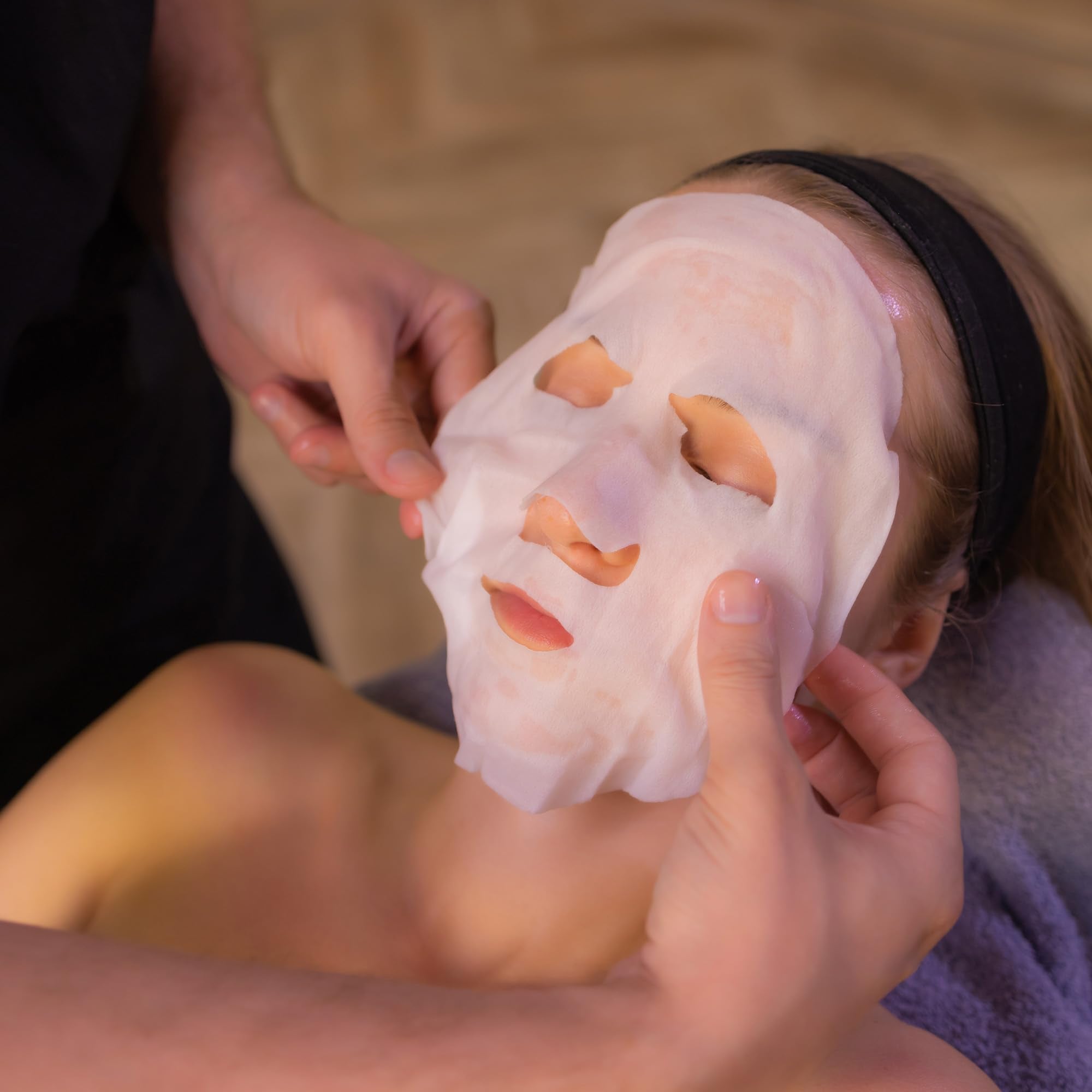 MASKOLOGY Squalane Professional Sheet Mask Pack of 1 | Hydrating Anti-Aging Face Mask 8