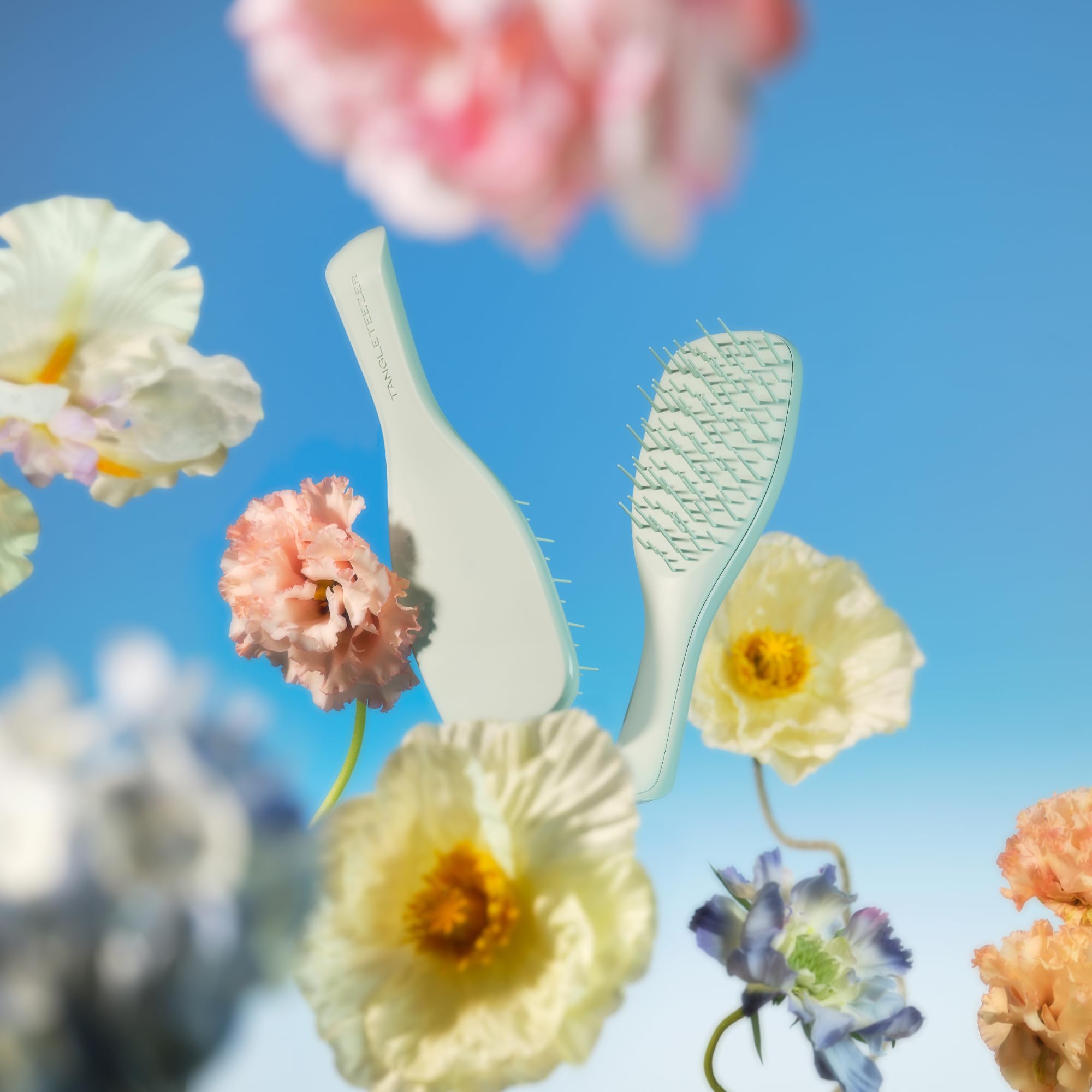 Tangle Teezer Extra Gentle Ultimate Detangler Hairbrush for Wet & Dry Hair - Eucalyptus 5