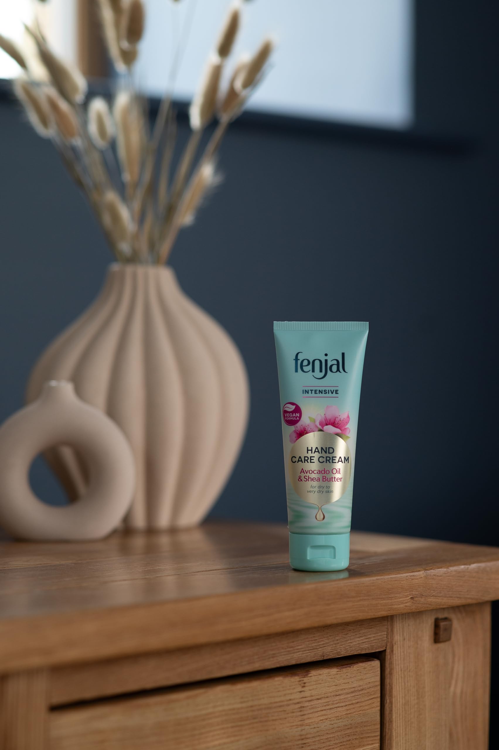 Fenjal Intensive Hand Crème for Nourished, Smooth Hands with Bergamot & Vanilla Scent 3