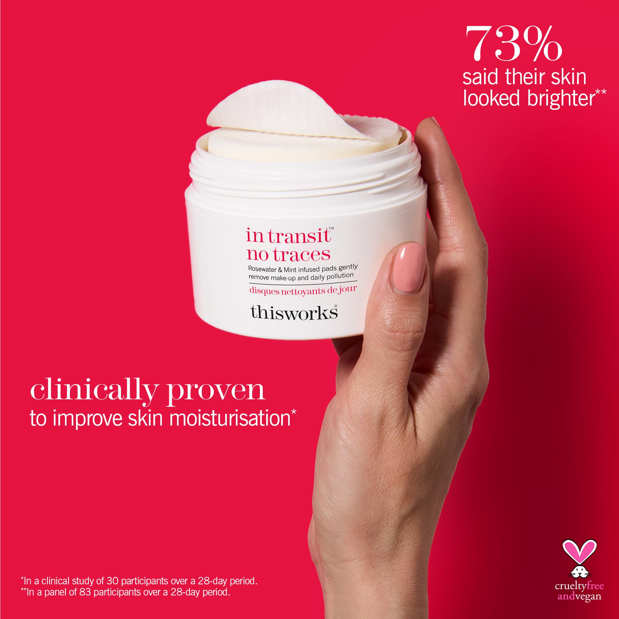 This Works – Reinigungspads für unterwegs ohne Spuren, mit Rosenwasser und Minze 5