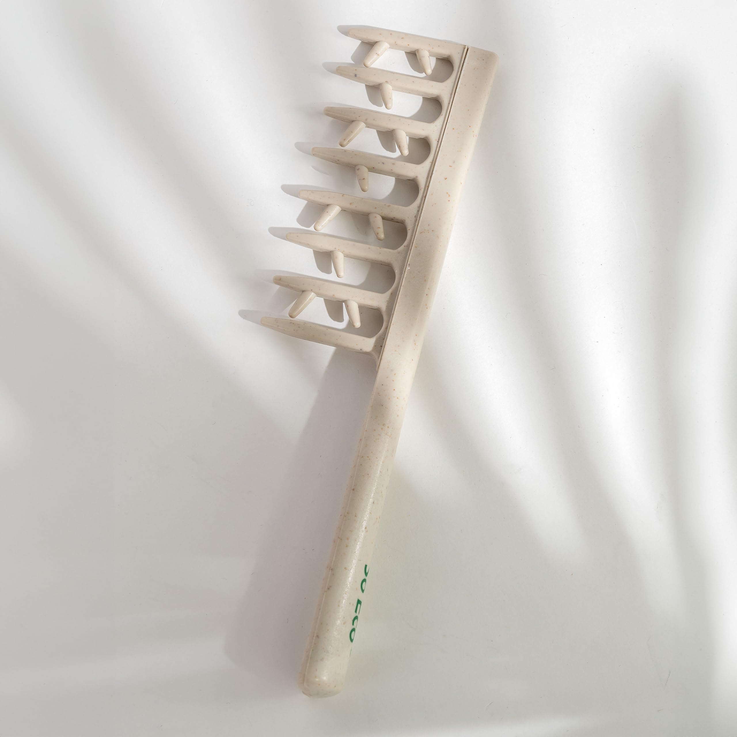 So Eco Smoothing Curl Comb: Eco Conscious Styling Tool for Defined Curls 3