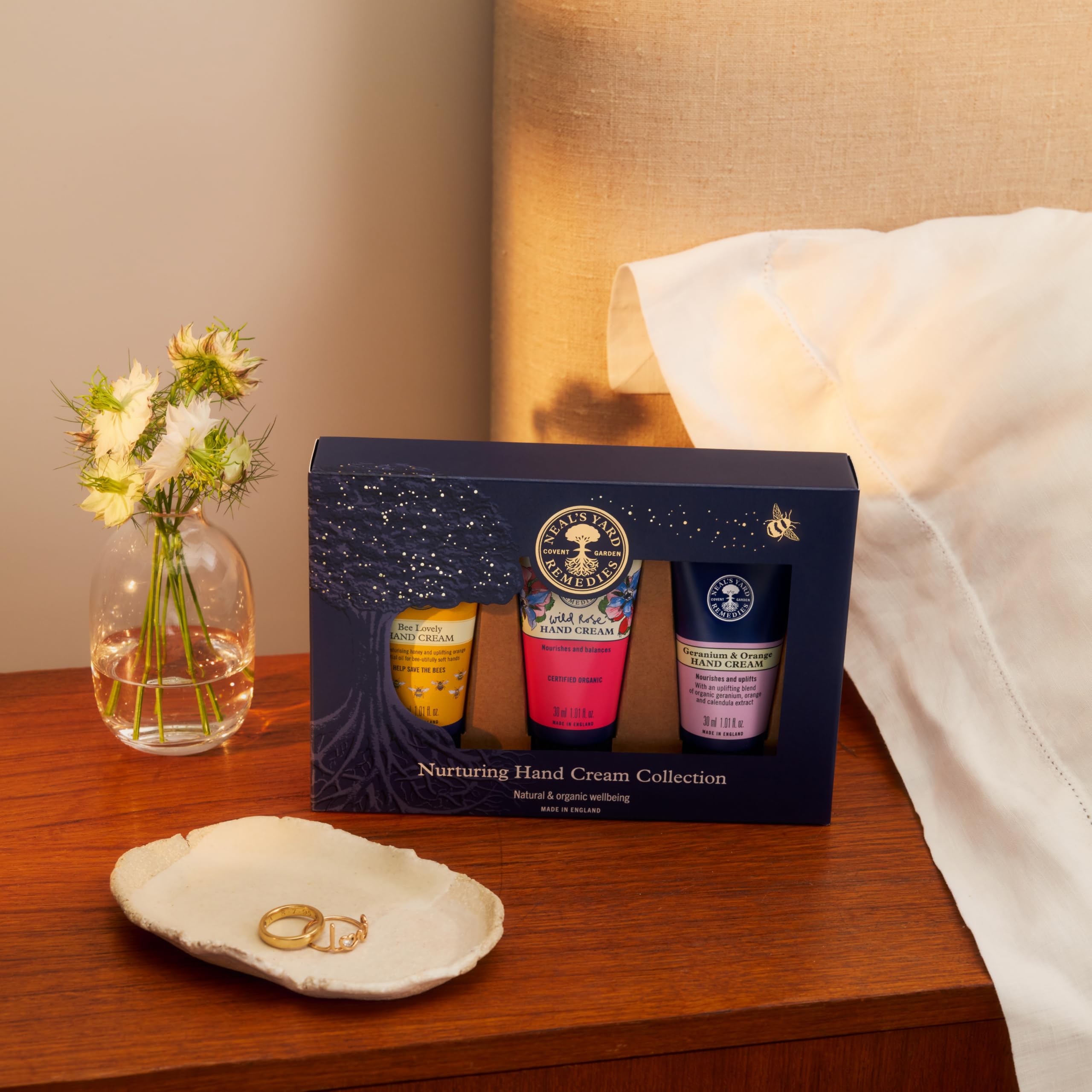 Neal's Yard Remedies Nurturing Hand Cream Gift Set with Bee Lovely & Wild R 3