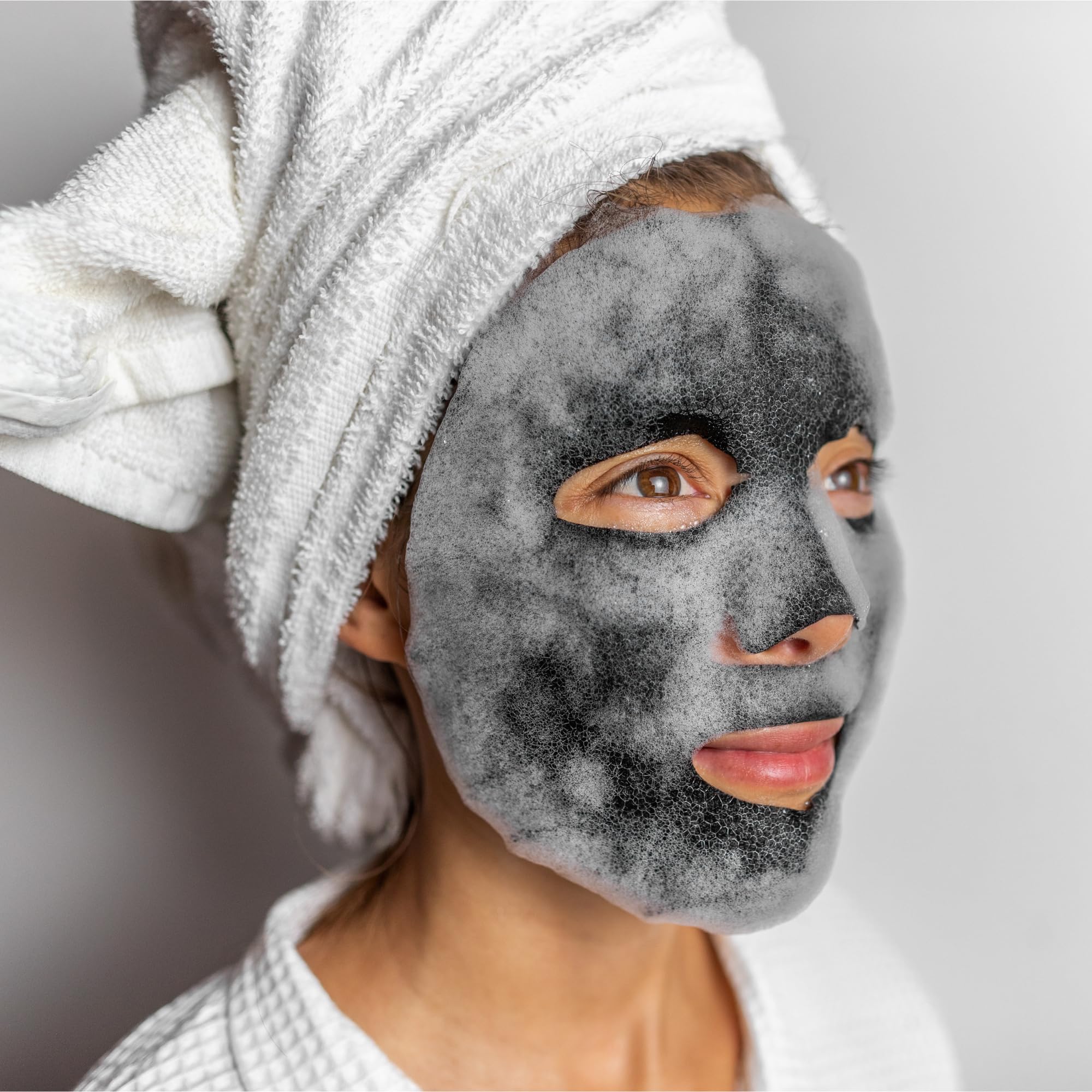 MASKOLOGY Detoxifying Professional Sheet Bubble Mask with Activated Charcoal - Pack of 1 10