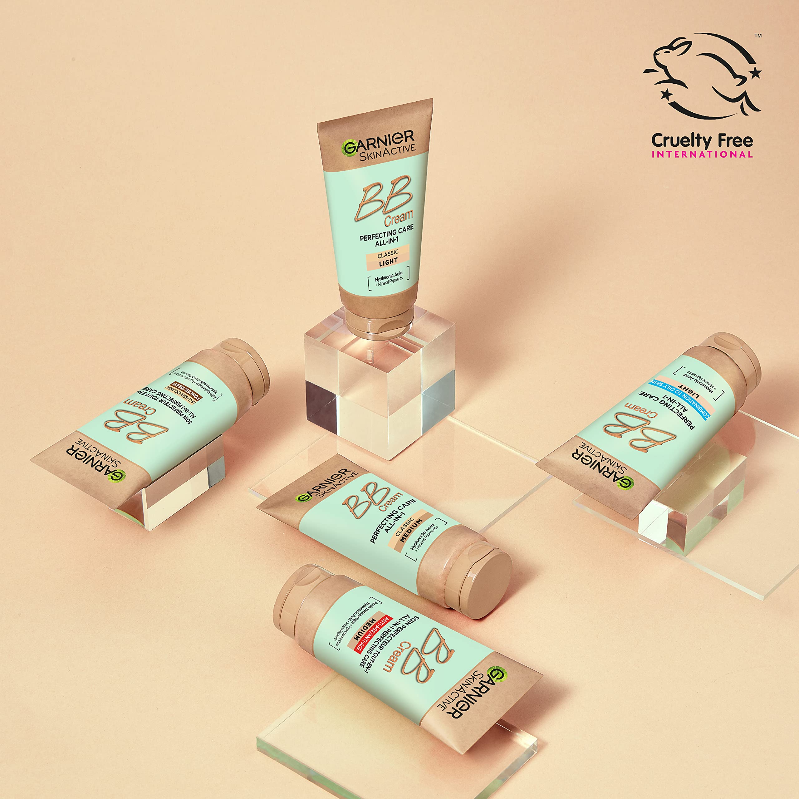 Garnier SkinActive Classic Perfecting All-in-1 BB Cream, Farbton Classic Medium, getönte Feuchtigkeitscreme LSF 15, hellt den Teint auf und gleicht ihn aus, mit Hyaluronsäure, Aloe Vera und Mineralpigmenten, 50 ml, 1 Stück 6