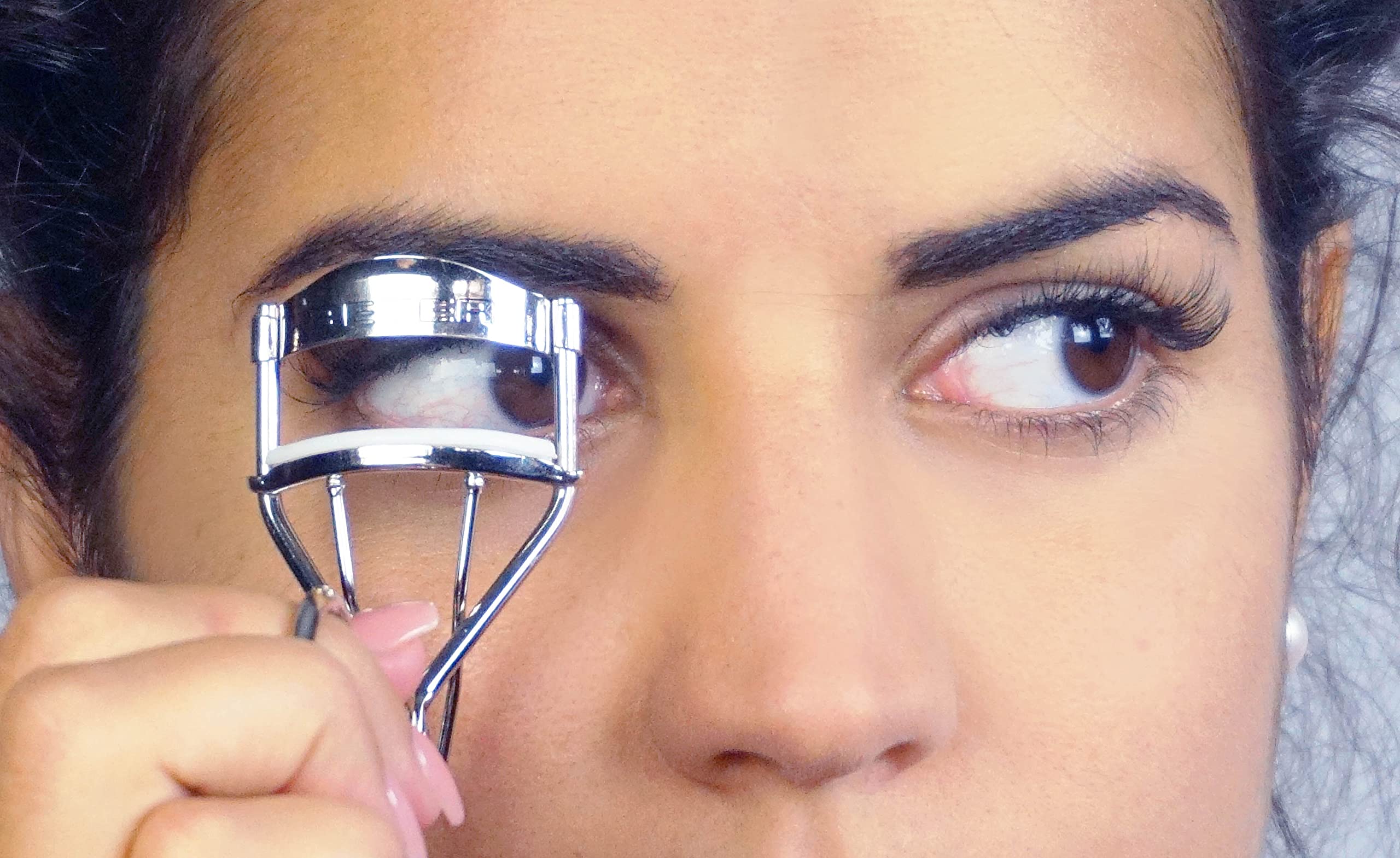 Beter Nickel Plated Eyelash Curler with 5 Replacement Silicone Pads for Lasting Lift 4