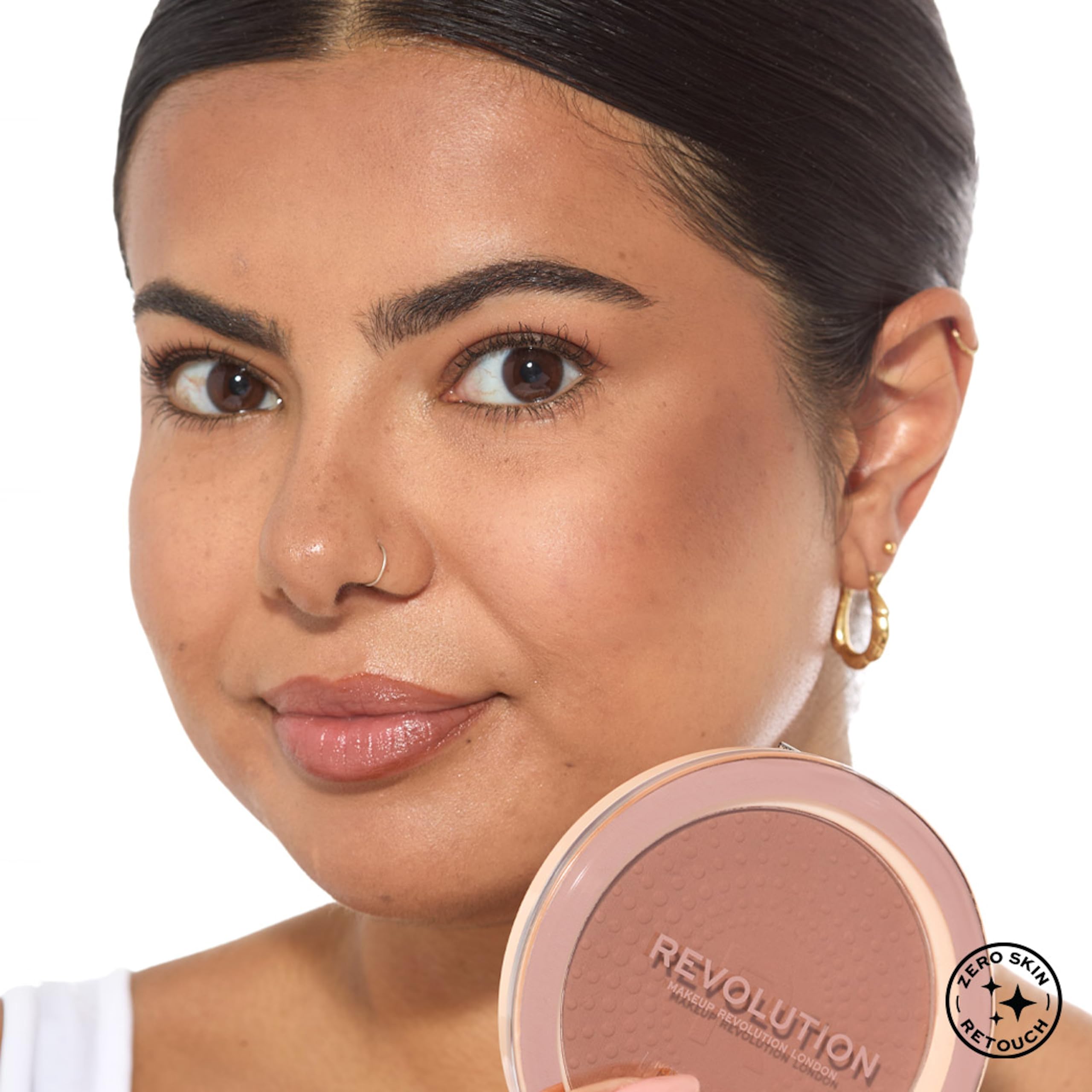 Revolution Beauty London Mega Bronzer 02 Warm for Matte Finish and Definition 5